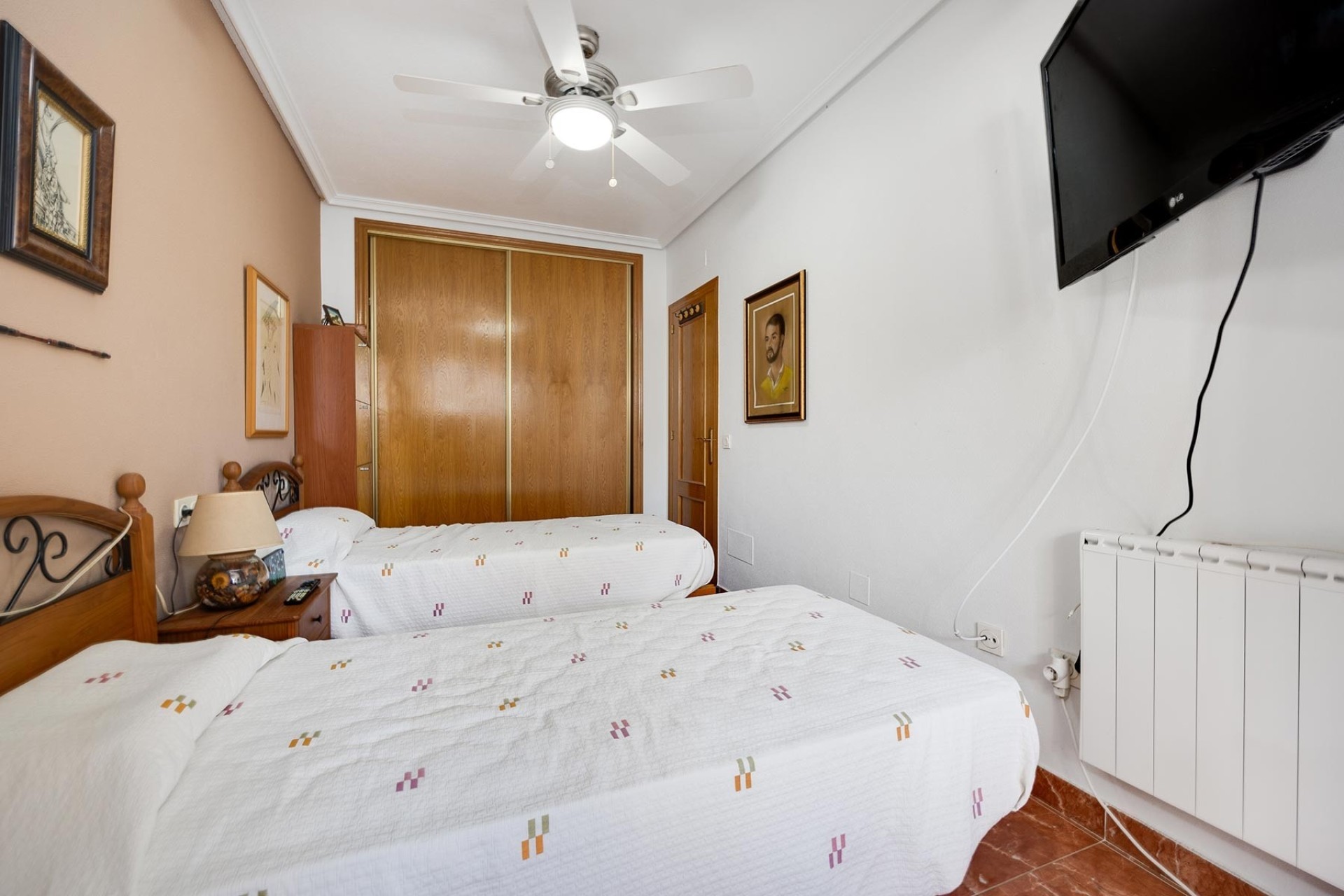 Venta - Chalet Independiente -
Orihuela Costa - Costa Blanca