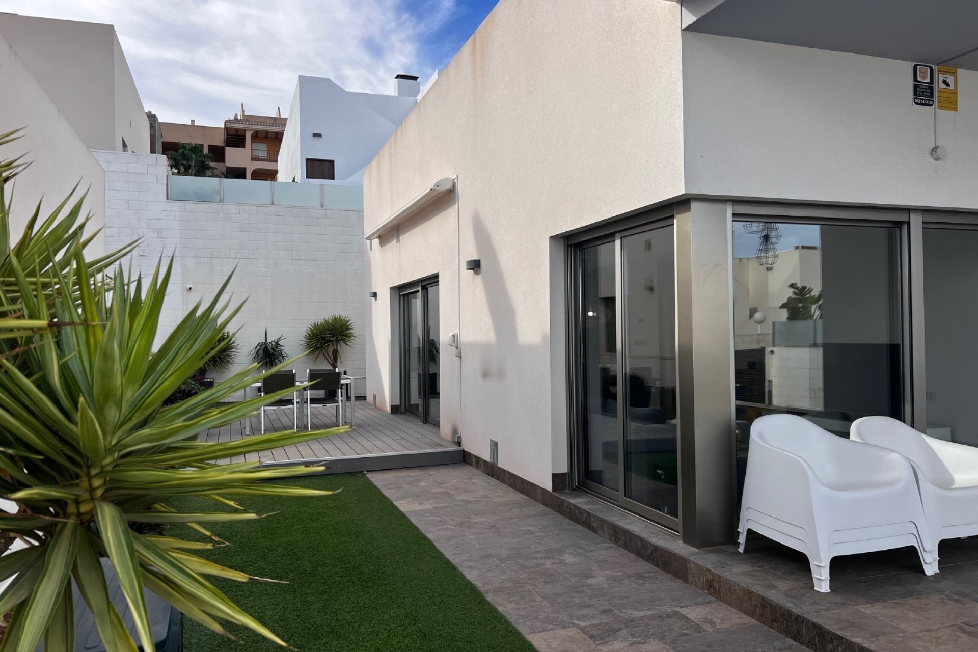 Venta - Chalet Independiente -
Orihuela Costa - Costa Blanca