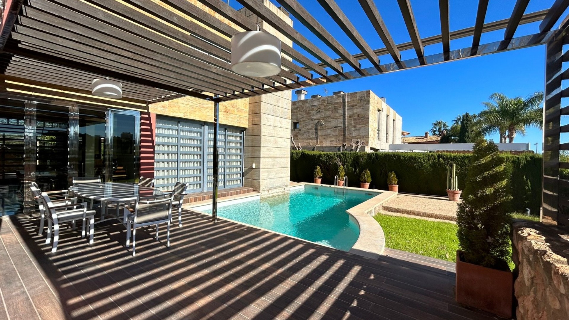 Venta - Chalet Independiente -
Orihuela Costa - Dehesa de Campoamor