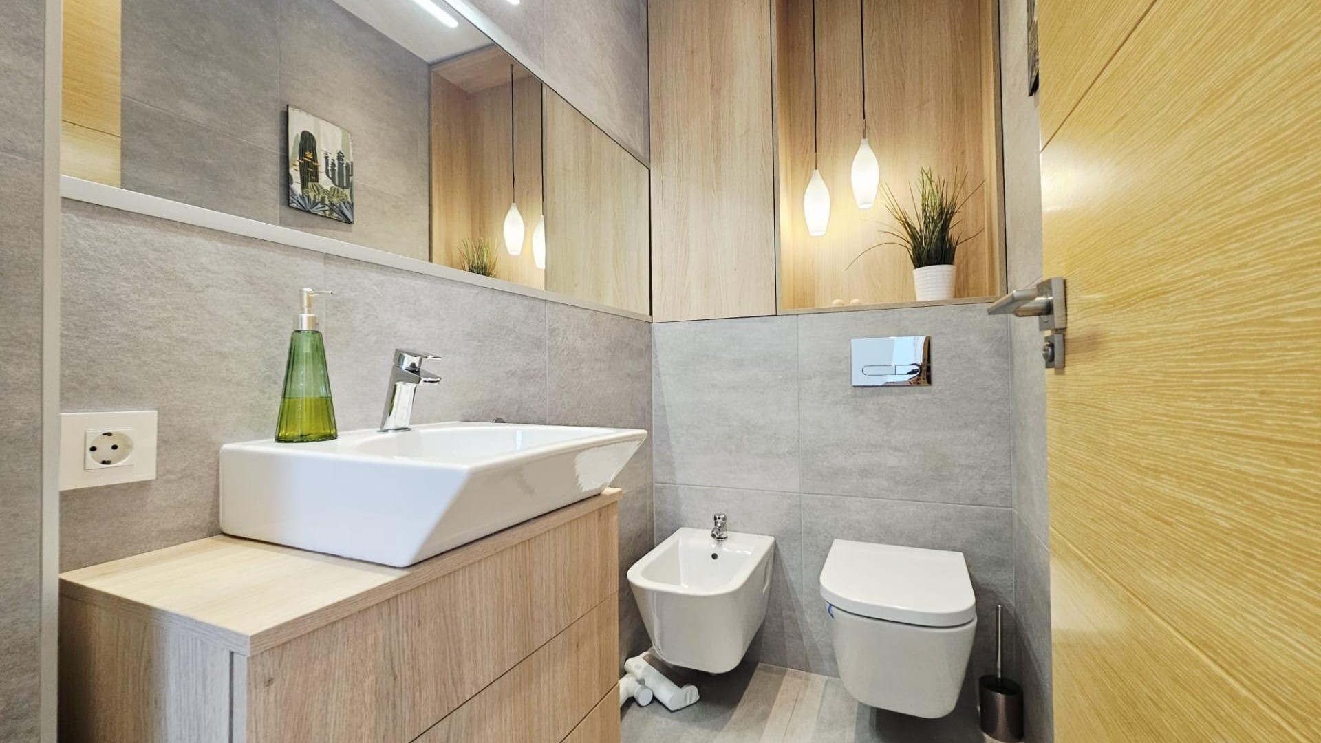 Venta - Chalet Independiente -
Orihuela Costa - La Regia