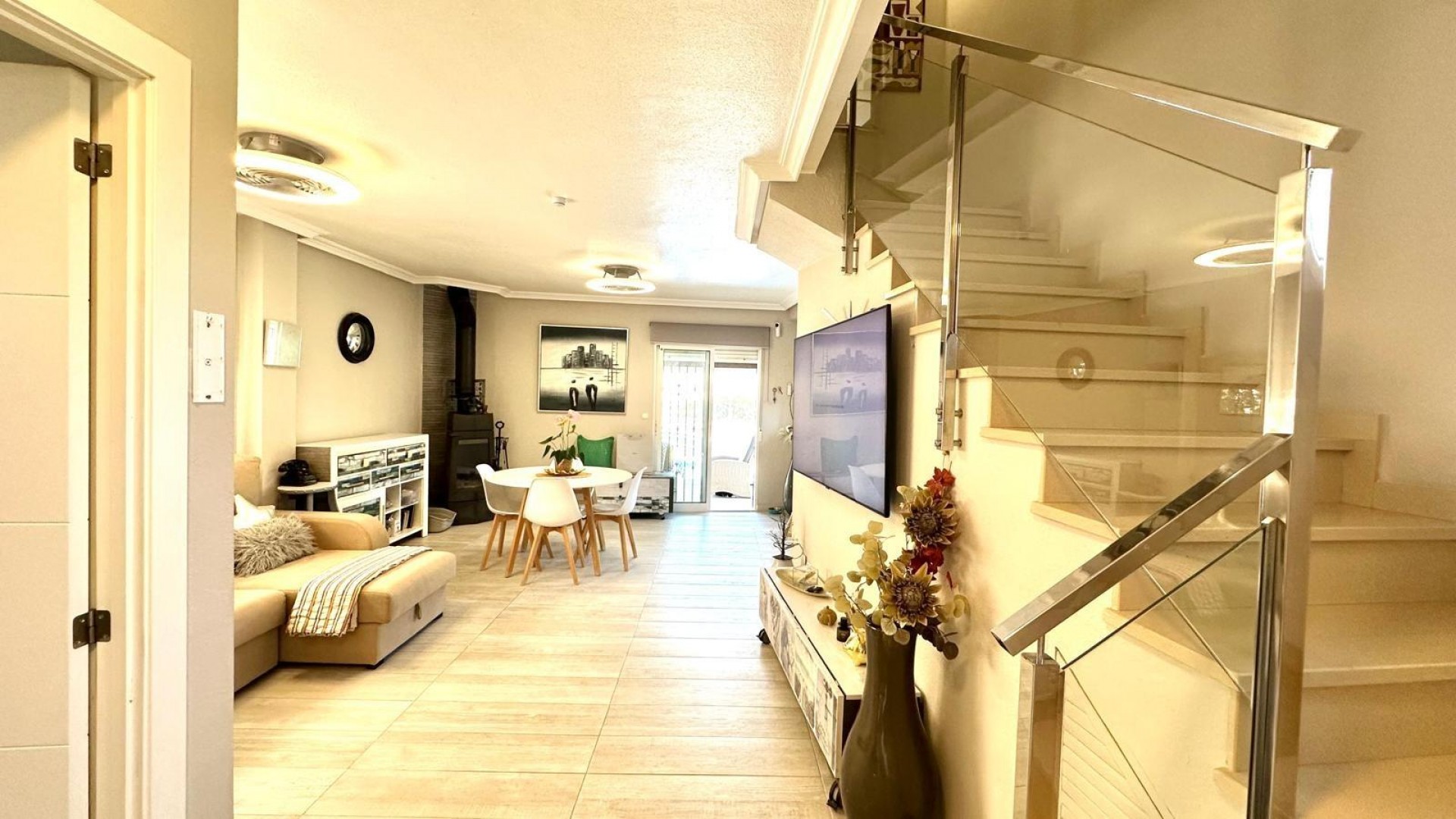 Venta - Chalet Independiente -
Orihuela Costa - La Regia