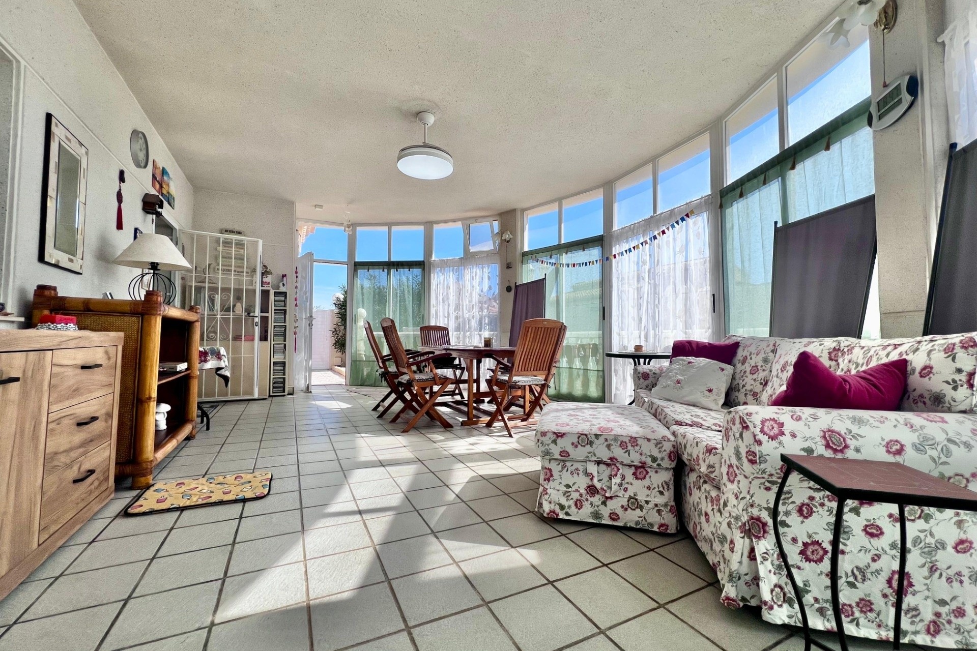 Venta - Chalet Independiente -
Orihuela Costa - La Zenia