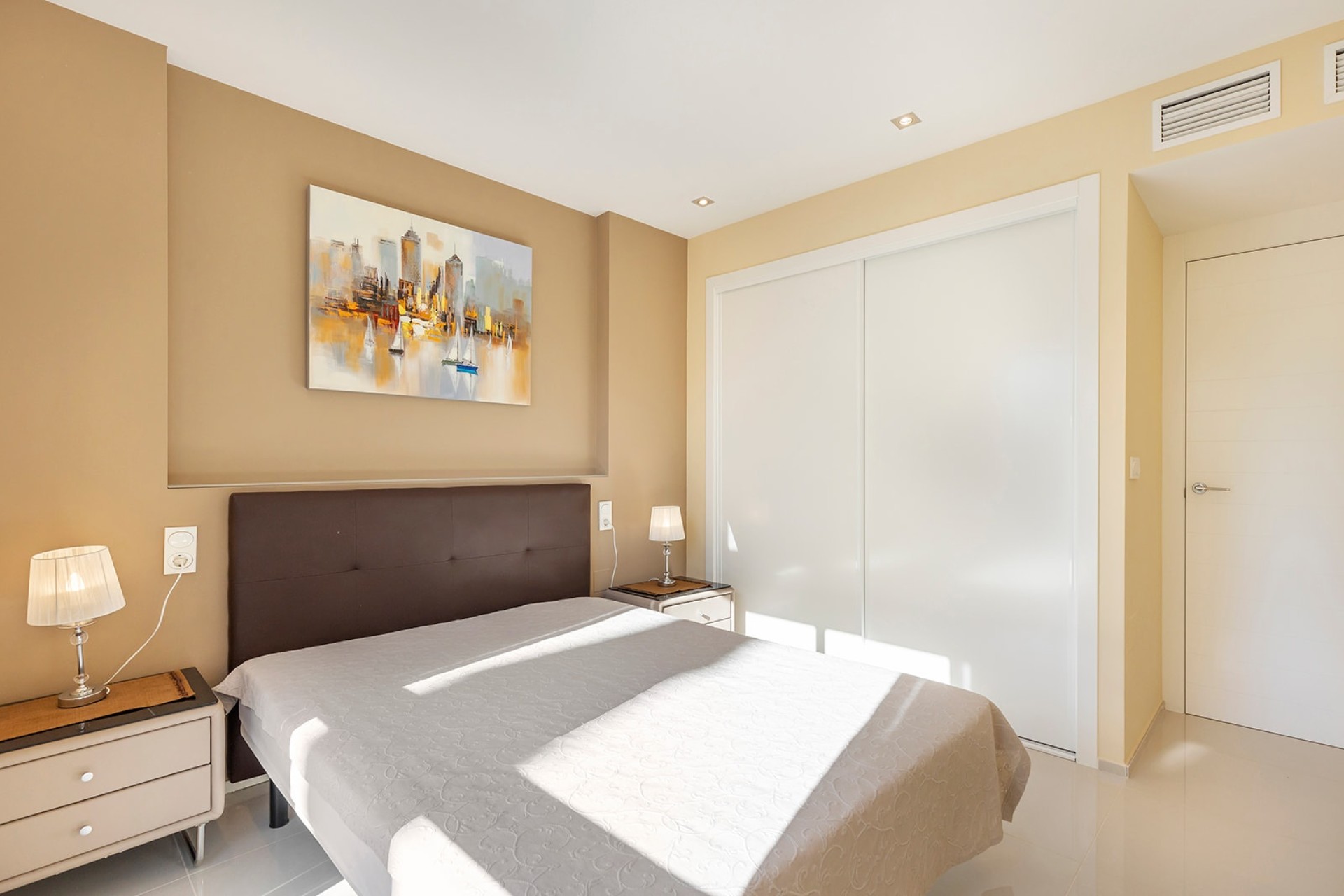 Venta - Chalet Independiente -
Orihuela Costa - La Zenia