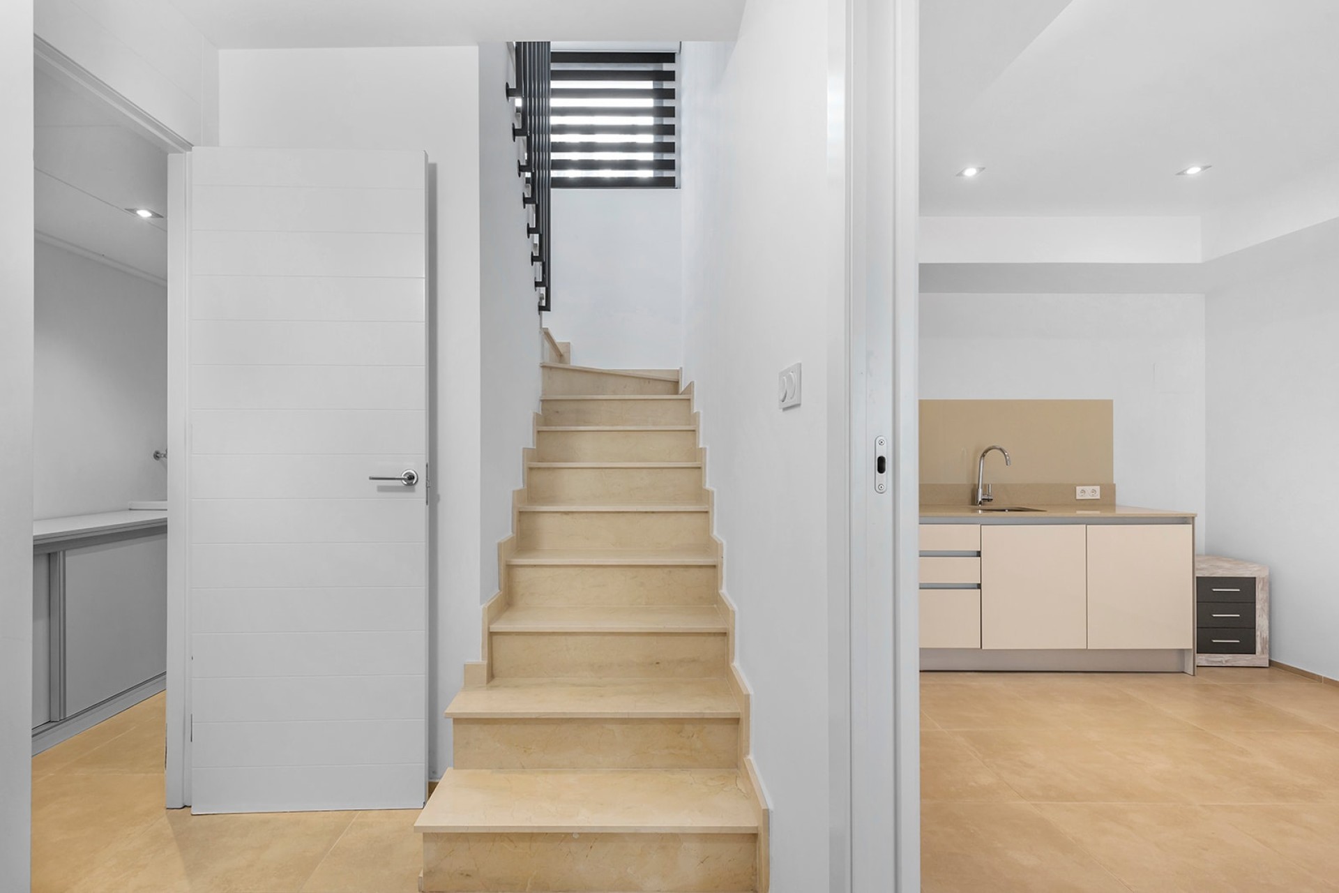 Venta - Chalet Independiente -
Orihuela Costa - La Zenia