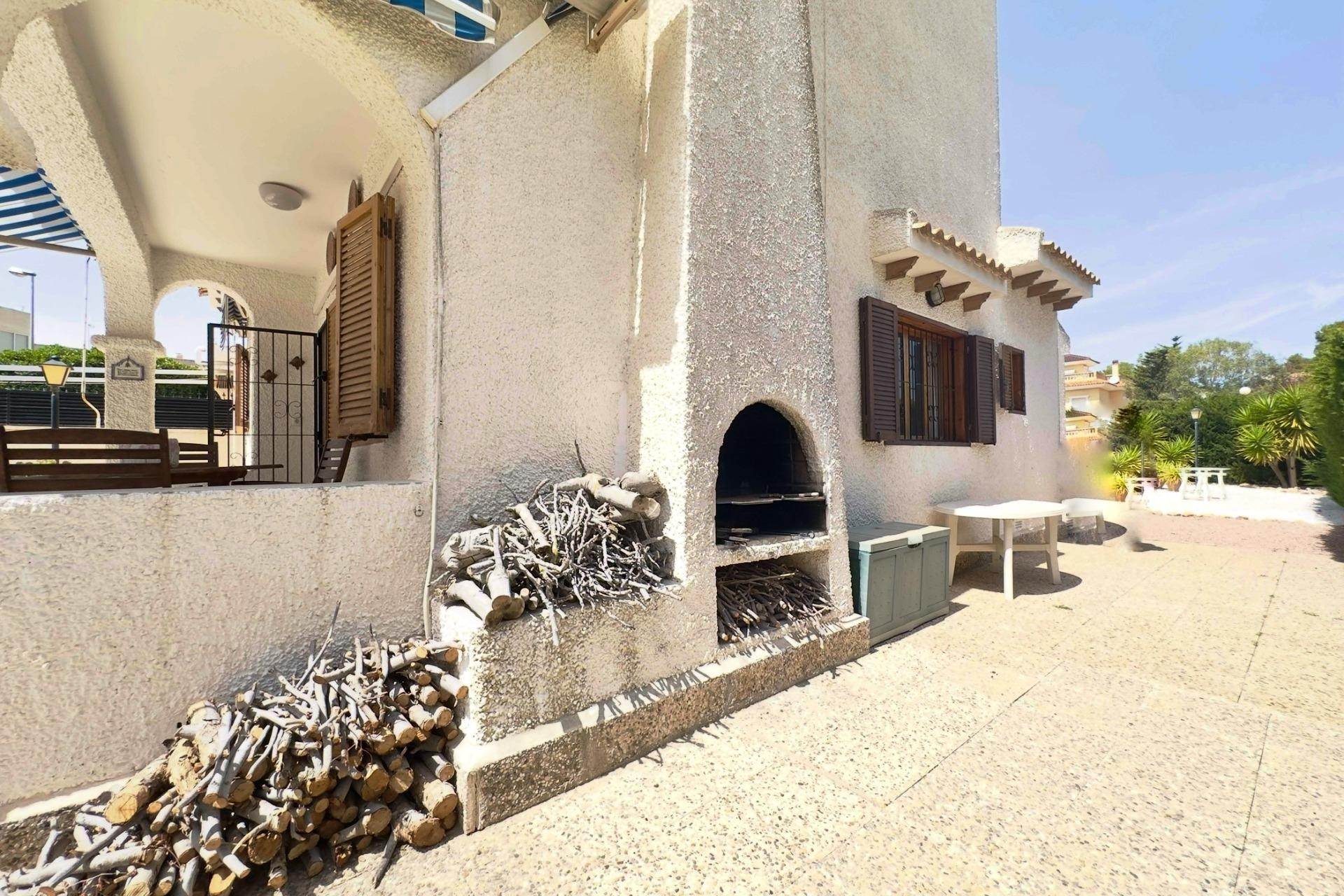 Venta - Chalet Independiente -
Orihuela Costa - La Zenia