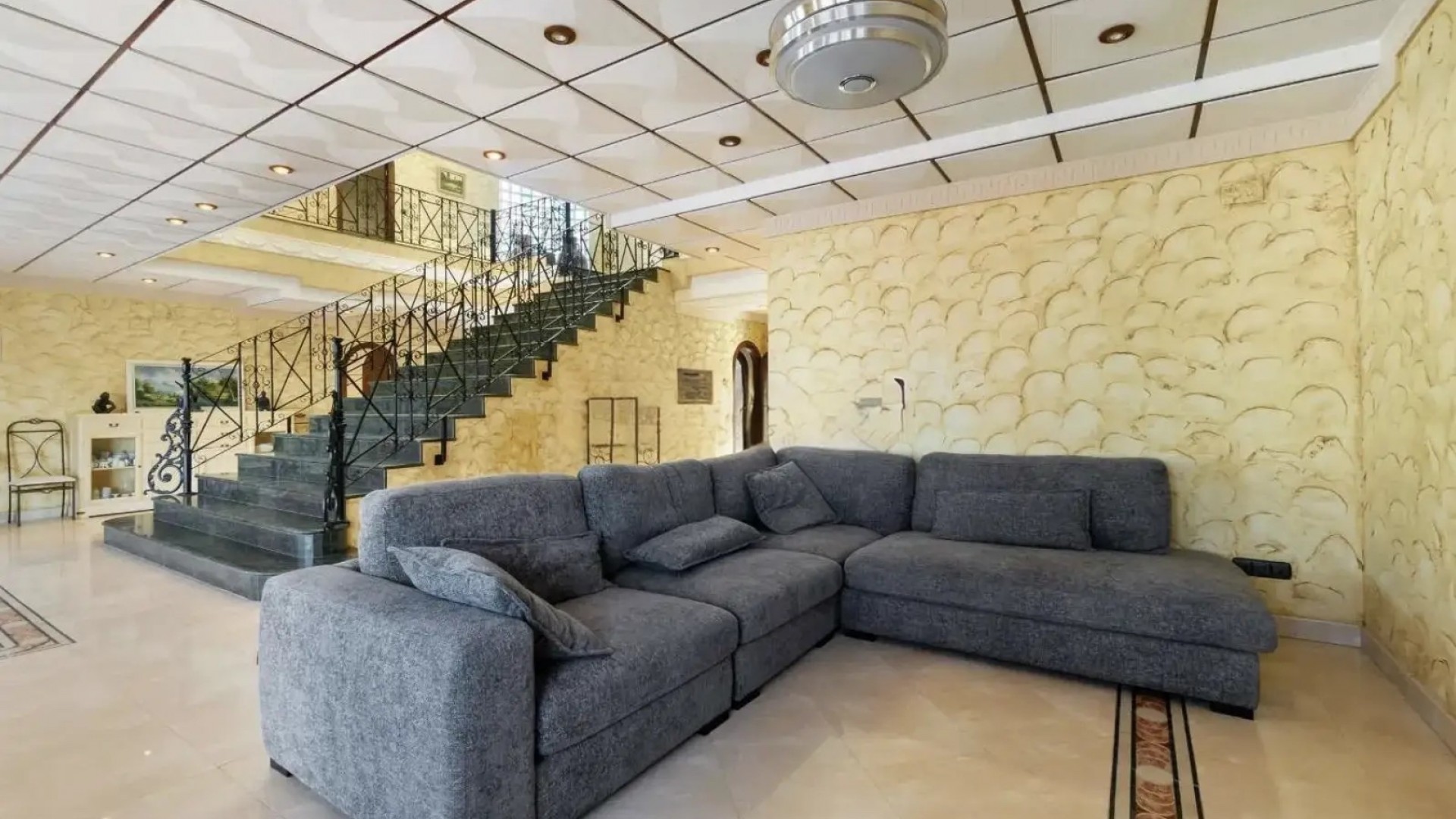 Venta - Chalet Independiente -
Orihuela Costa - La Zenia