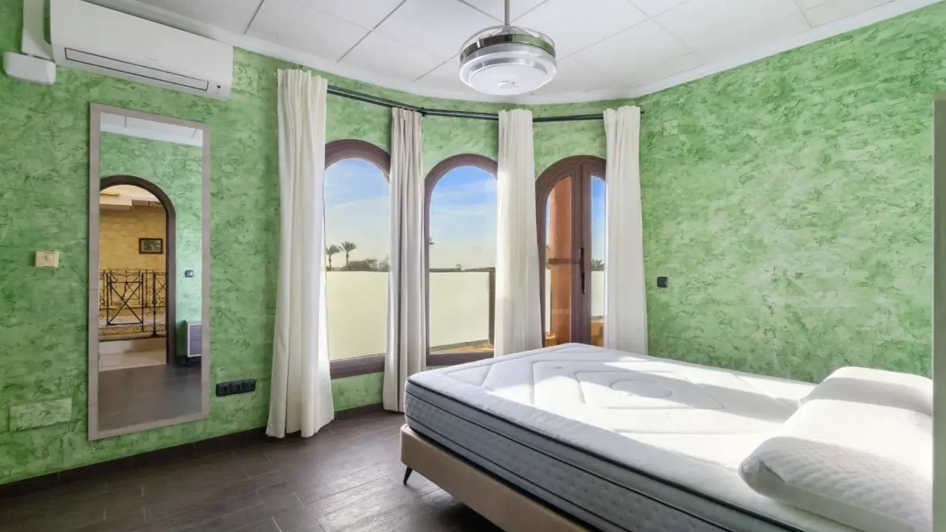 Venta - Chalet Independiente -
Orihuela Costa - La Zenia