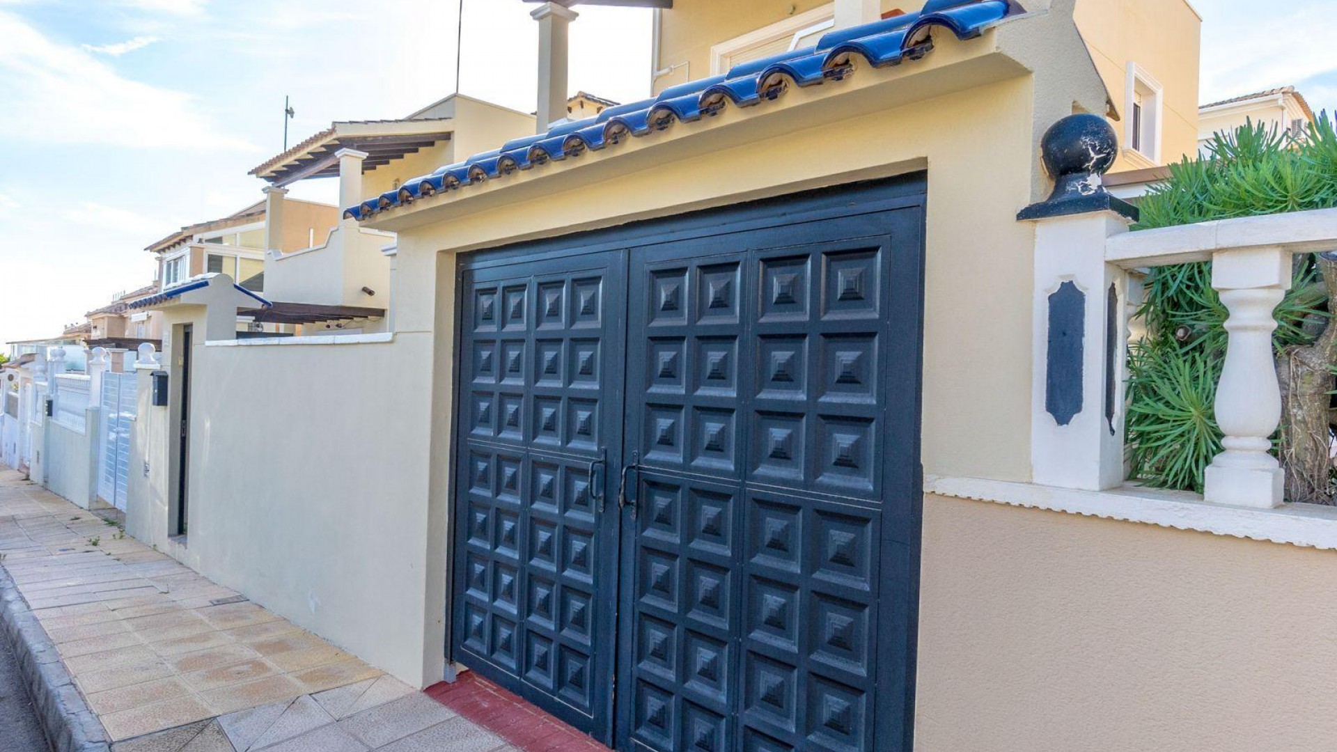 Venta - Chalet Independiente -
Orihuela Costa - Las Filipinas