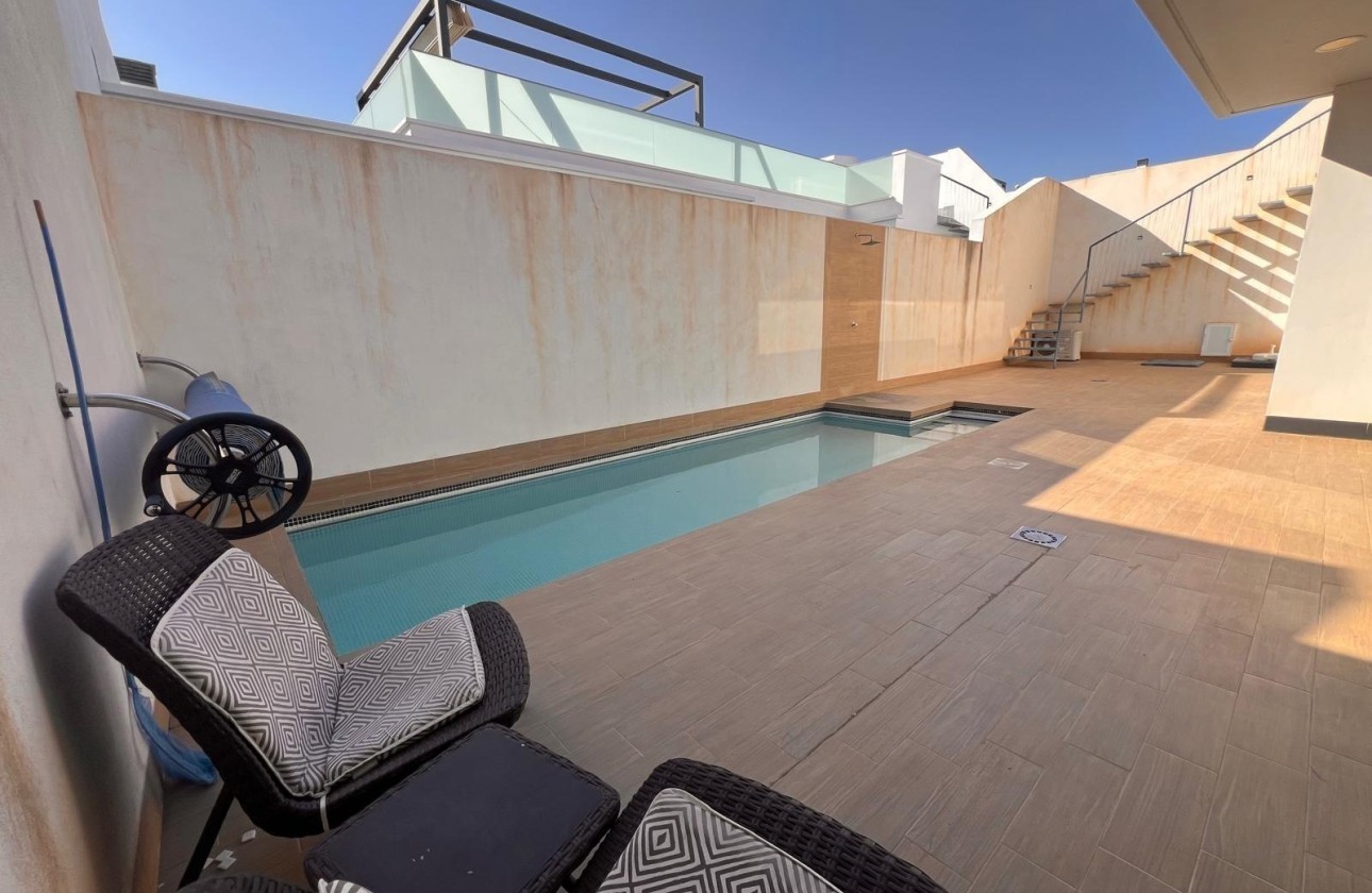 Venta - Chalet Independiente -
Orihuela Costa - Lomas de Cabo Roig