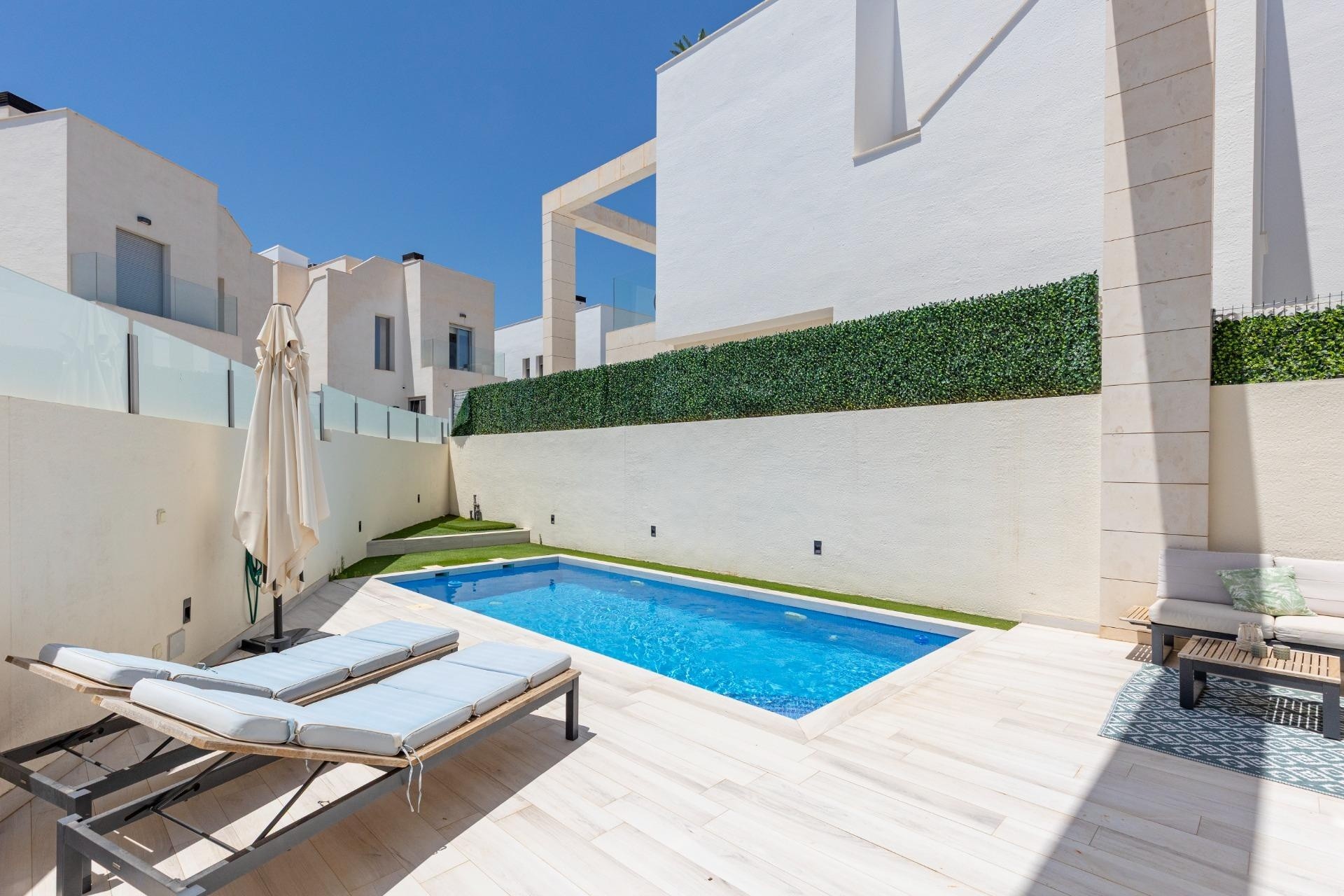 Venta - Chalet Independiente -
Orihuela Costa - Lomas de Cabo Roig