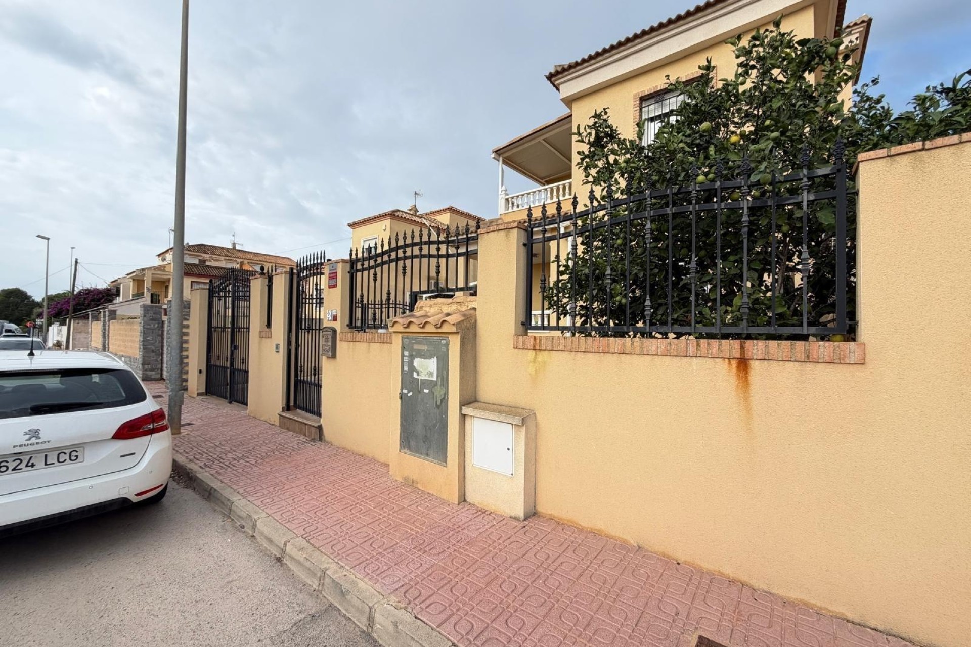Venta - Chalet Independiente -
Orihuela Costa - Lomas De Don Juan