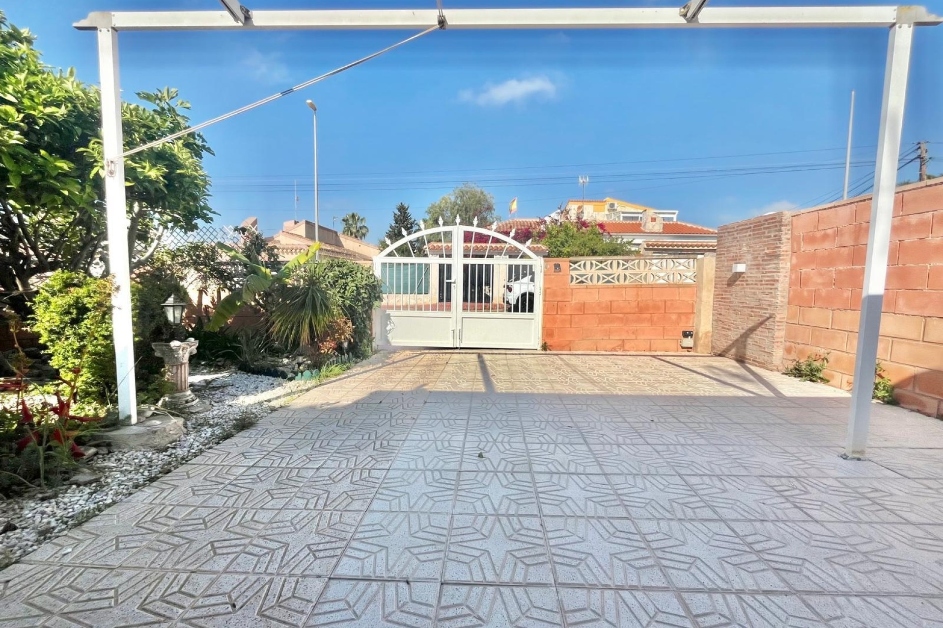 Venta - Chalet Independiente -
Orihuela Costa - Los Almendros-la Florida