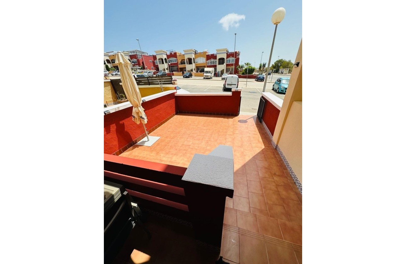 Venta - Chalet Independiente -
Orihuela Costa - Los Altos