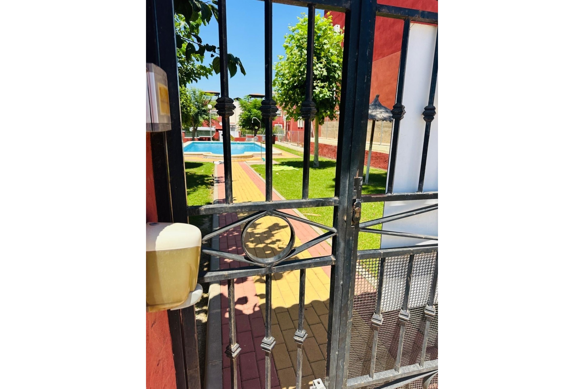 Venta - Chalet Independiente -
Orihuela Costa - Los Altos