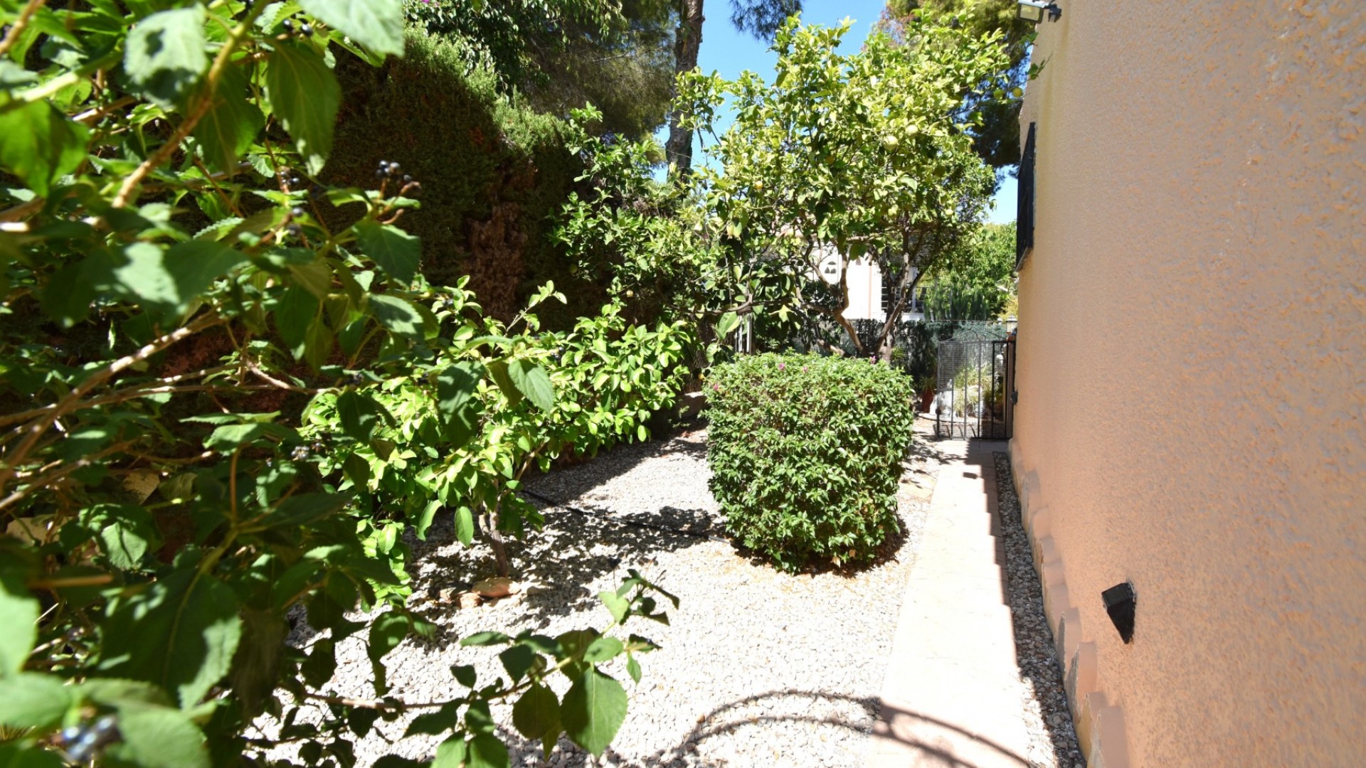 Venta - Chalet Independiente -
Orihuela Costa - Los Balcones