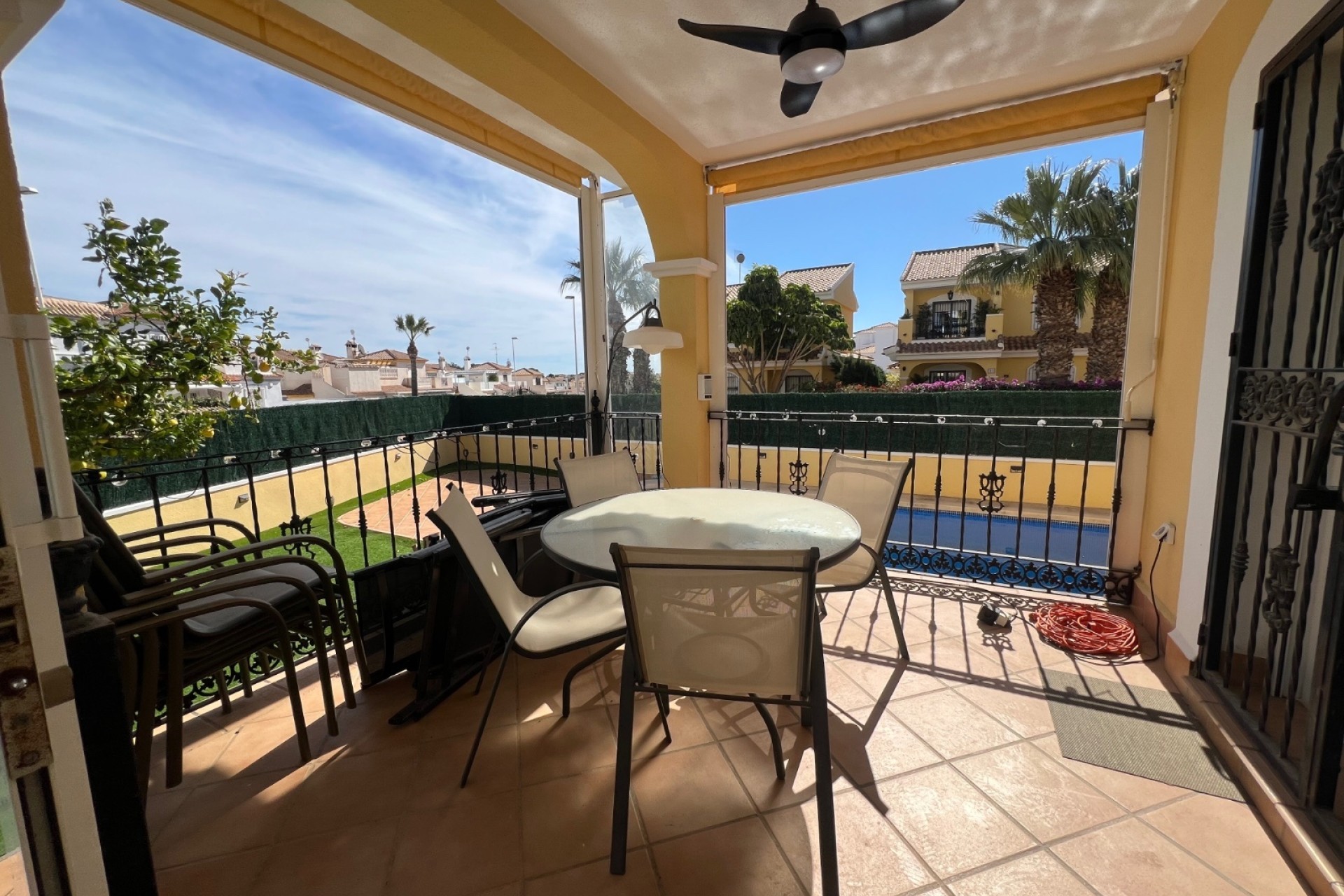 Venta - Chalet Independiente -
Orihuela Costa - Los Dolses