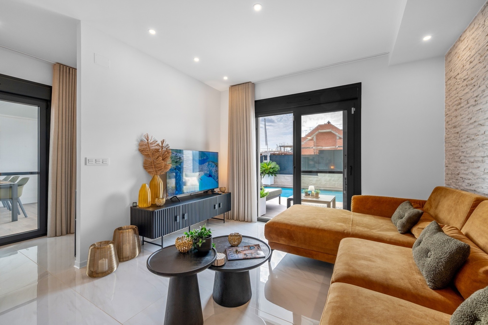 Venta - Chalet Independiente -
Orihuela Costa - Orihuela