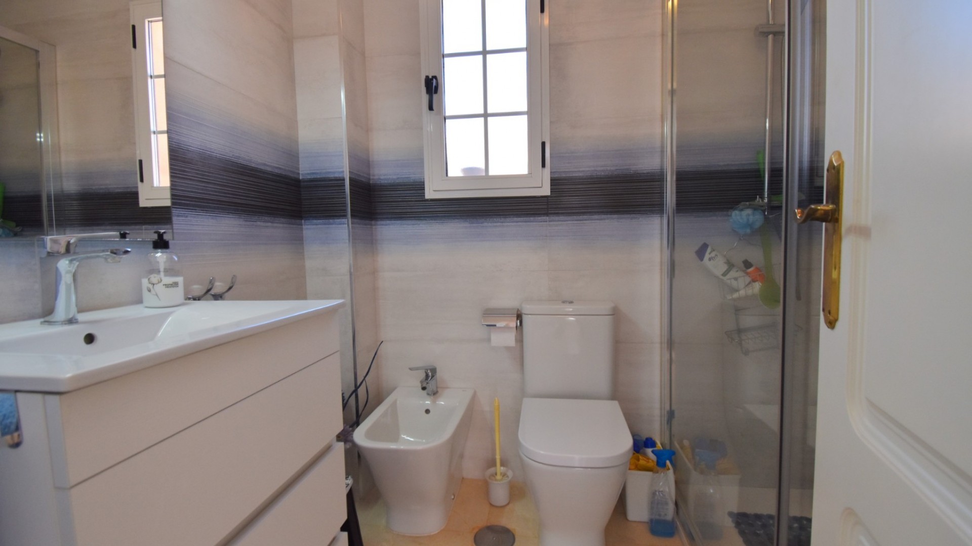 Venta - Chalet Independiente -
Orihuela Costa - Playa Flamenca