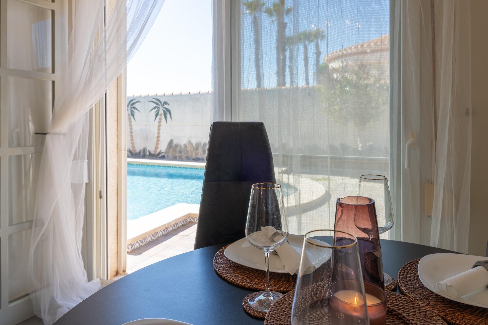 Venta - Chalet Independiente -
Orihuela Costa - Playa Flamenca