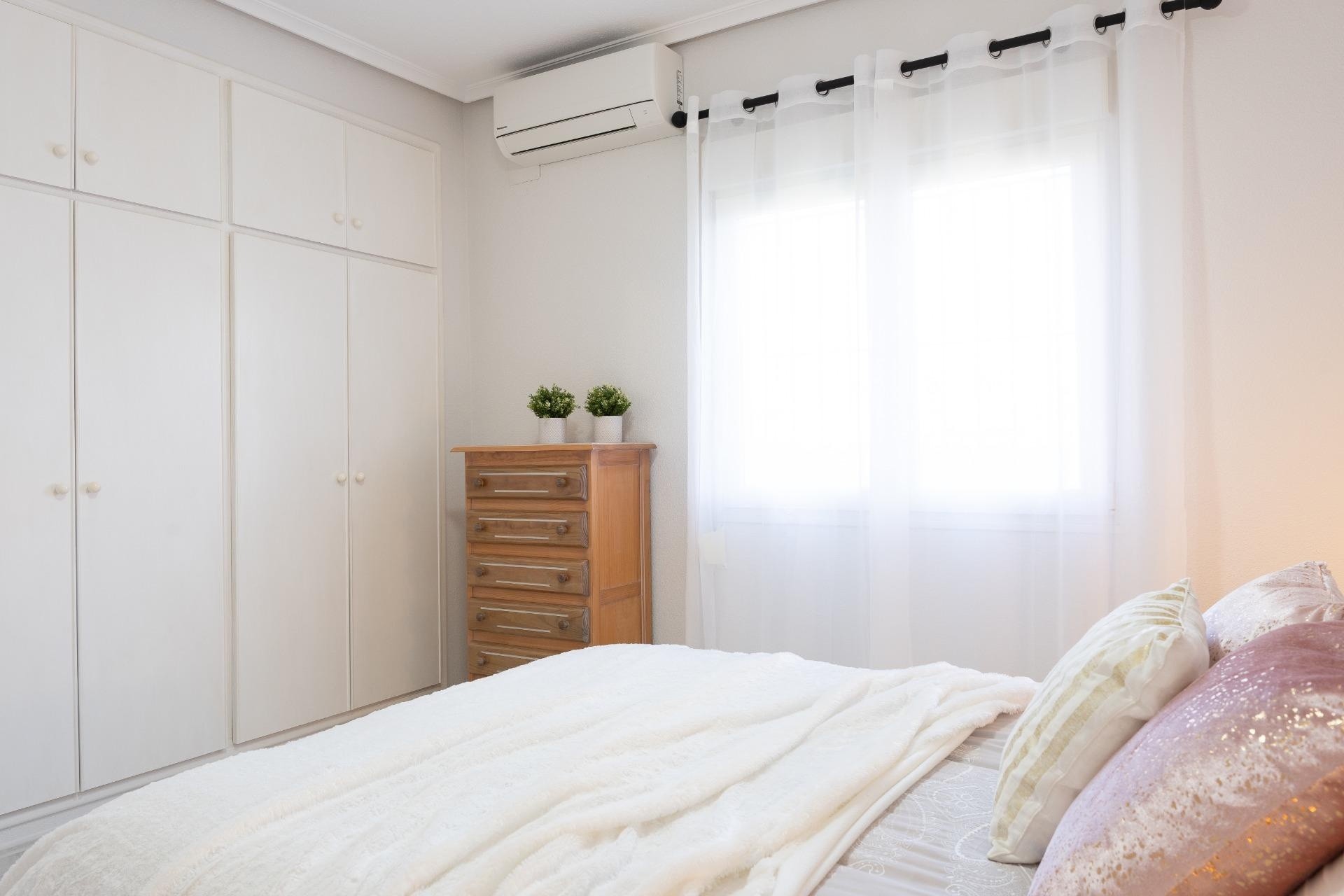 Venta - Chalet Independiente -
Orihuela Costa - Playa Flamenca