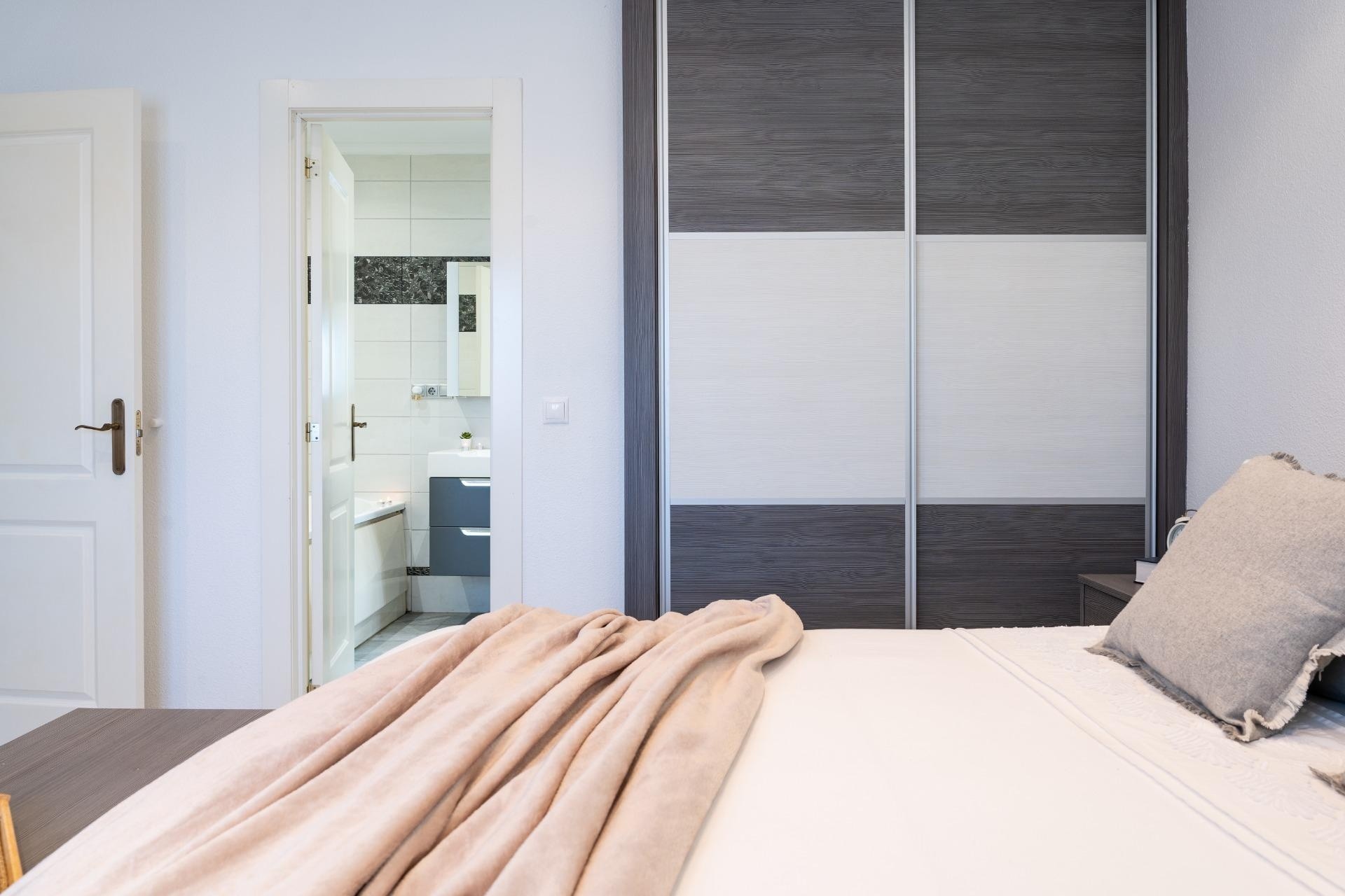 Venta - Chalet Independiente -
Orihuela Costa - Playa Flamenca