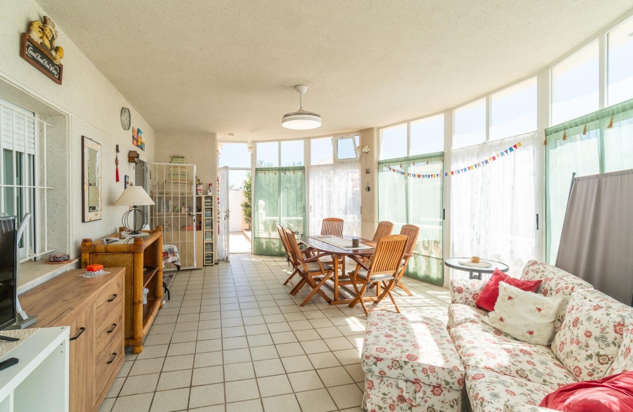 Venta - Chalet Independiente -
Orihuela Costa - Playa Flamenca