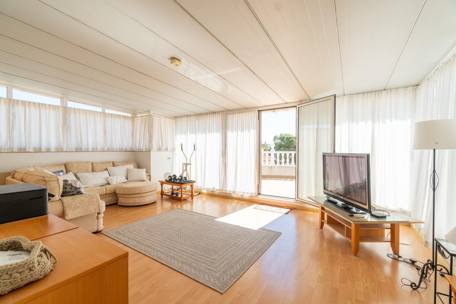 Venta - Chalet Independiente -
Orihuela Costa - Playa Flamenca