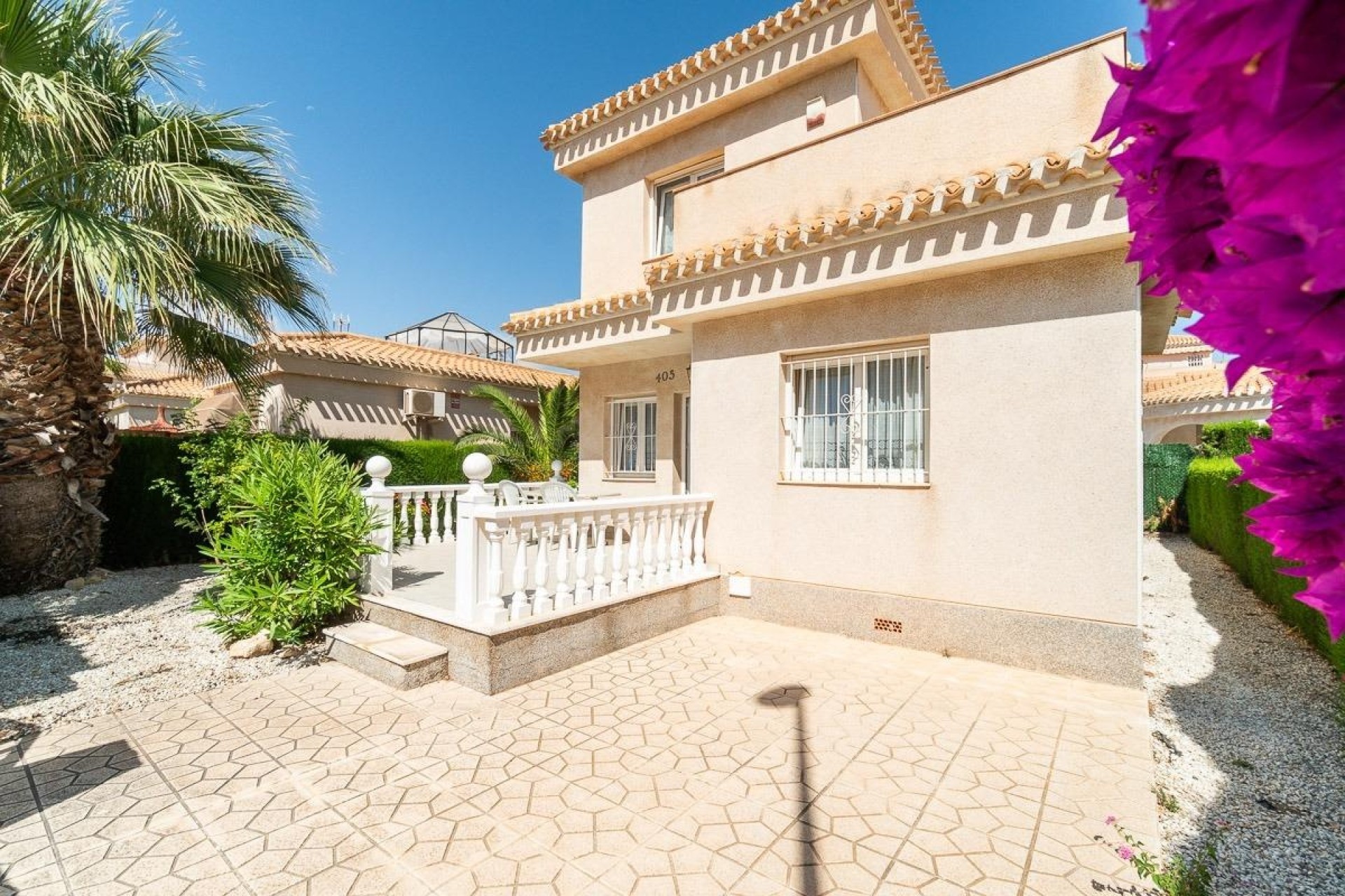 Venta - Chalet Independiente -
Orihuela Costa - Playa Flamenca