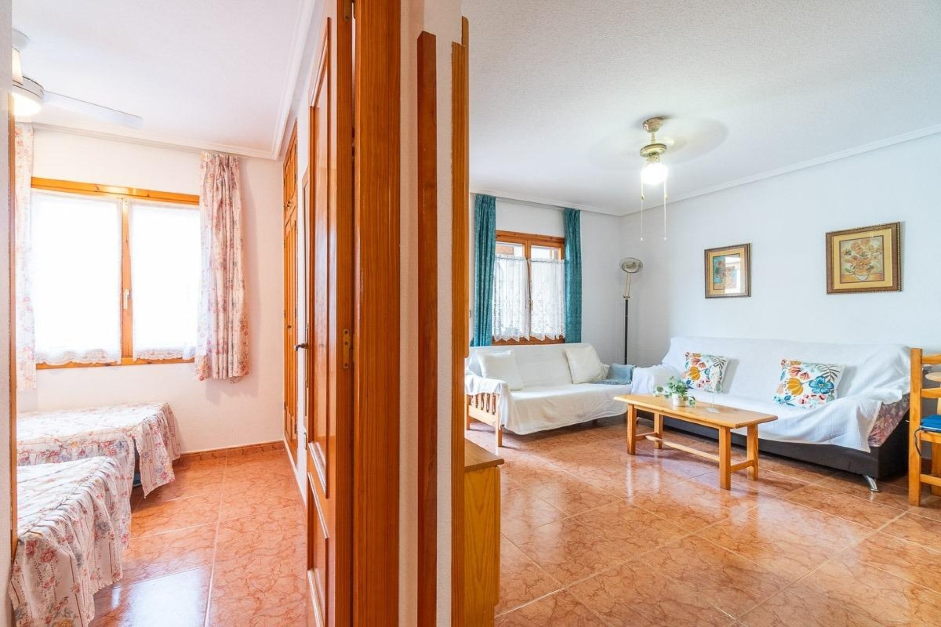 Venta - Chalet Independiente -
Orihuela Costa - Playa Flamenca