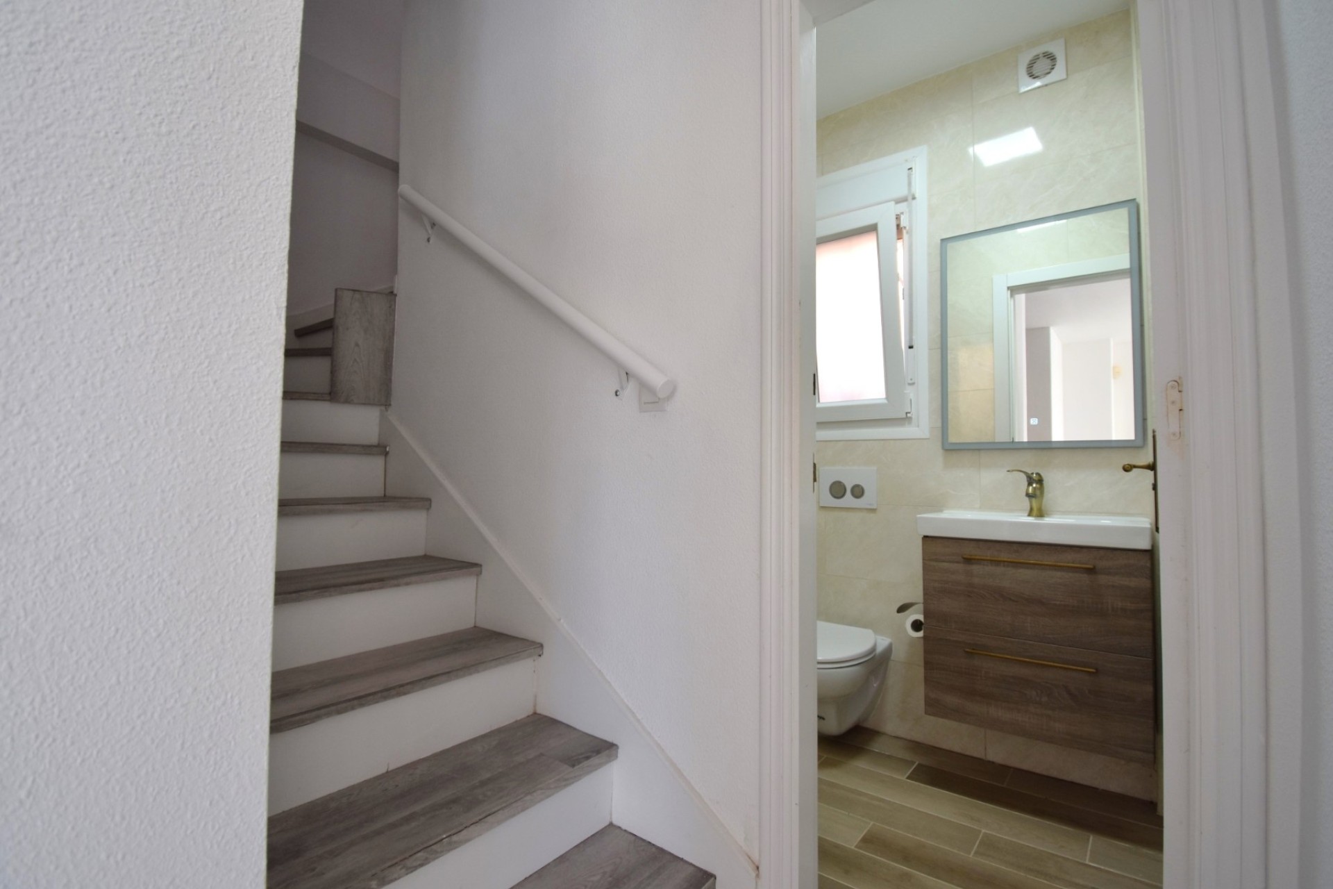 Venta - Chalet Independiente -
Orihuela Costa - Playa Flamenca
