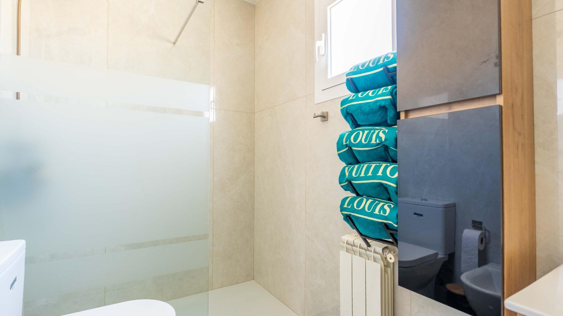 Venta - Chalet Independiente -
Orihuela Costa - Punta Prima