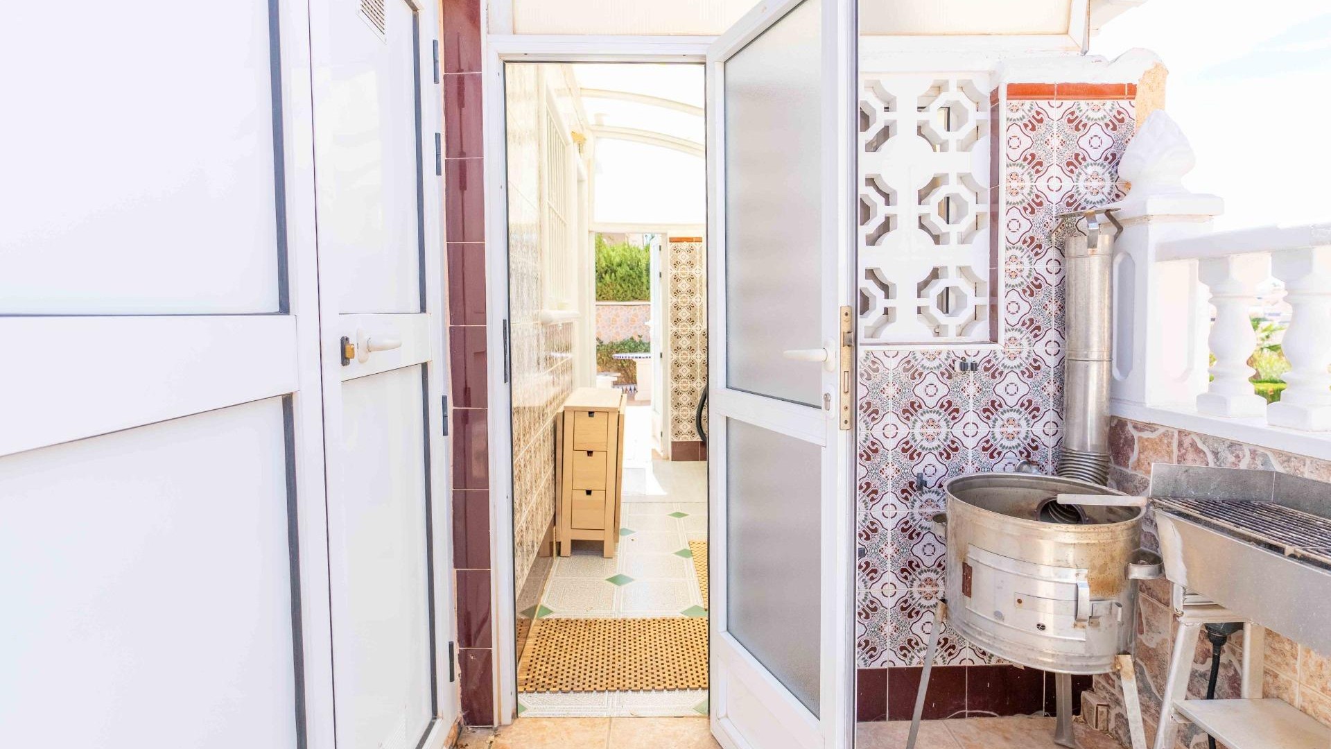 Venta - Chalet Independiente -
Orihuela Costa - Punta Prima