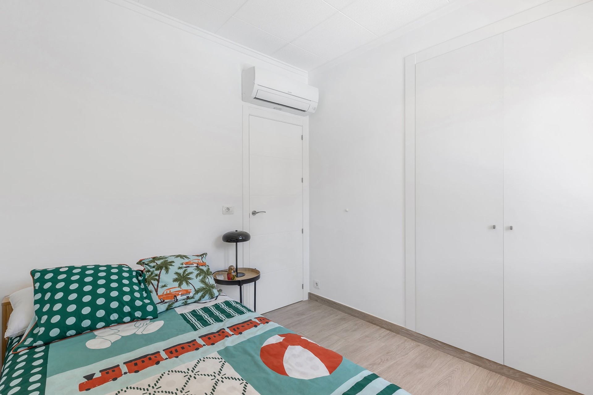 Venta - Chalet Independiente -
Orihuela Costa - Punta Prima