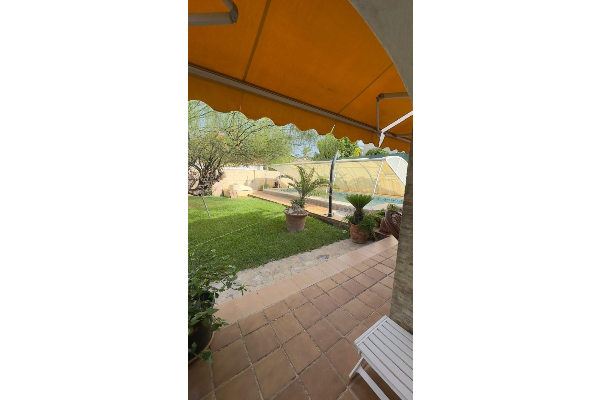 Venta - Chalet Independiente -
Orihuela Costa - Punta Prima