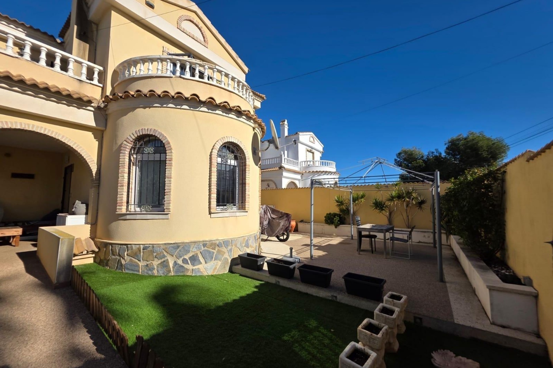 Venta - Chalet Independiente -
Orihuela Costa - Villamartín-Las Filipinas