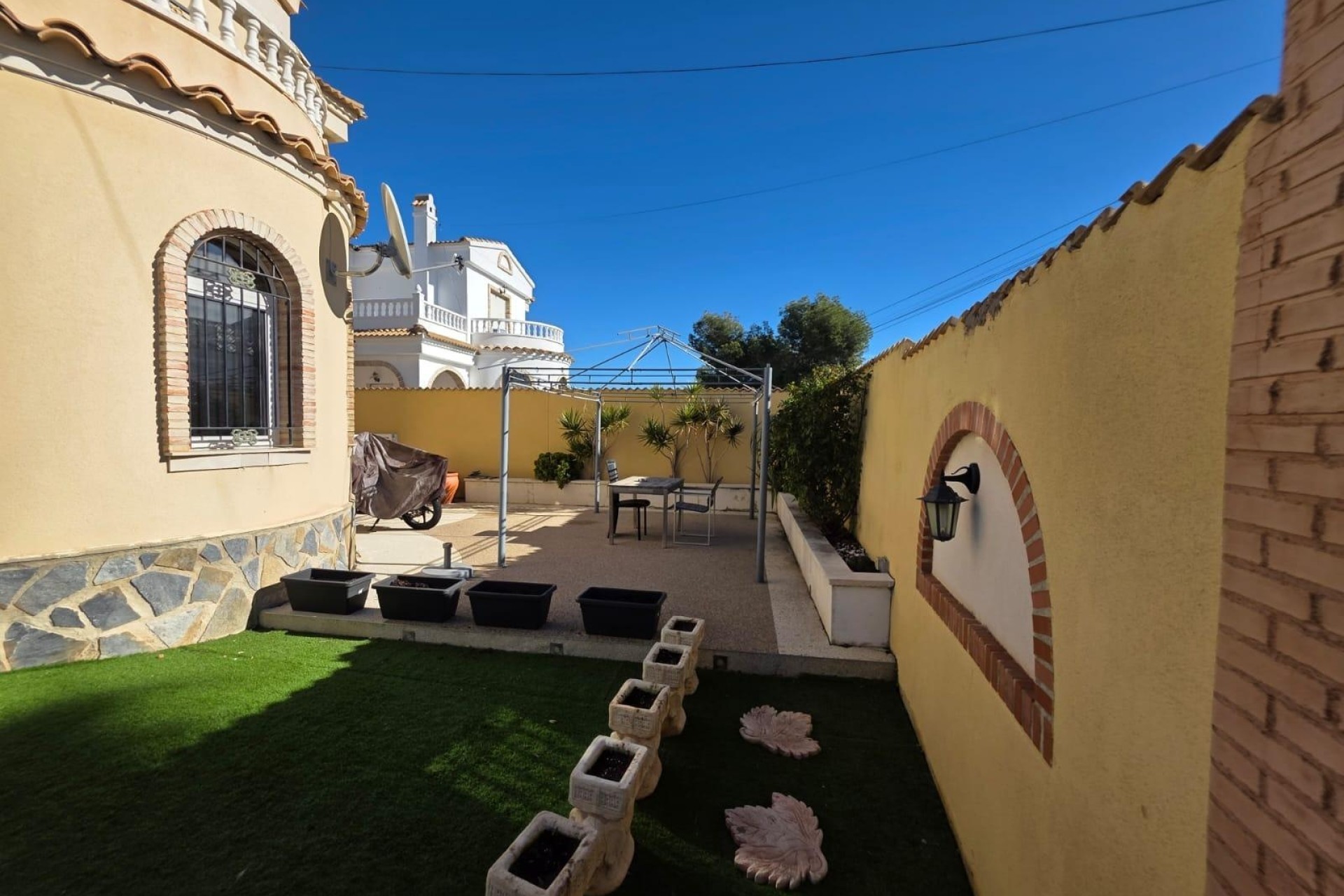 Venta - Chalet Independiente -
Orihuela Costa - Villamartín-Las Filipinas
