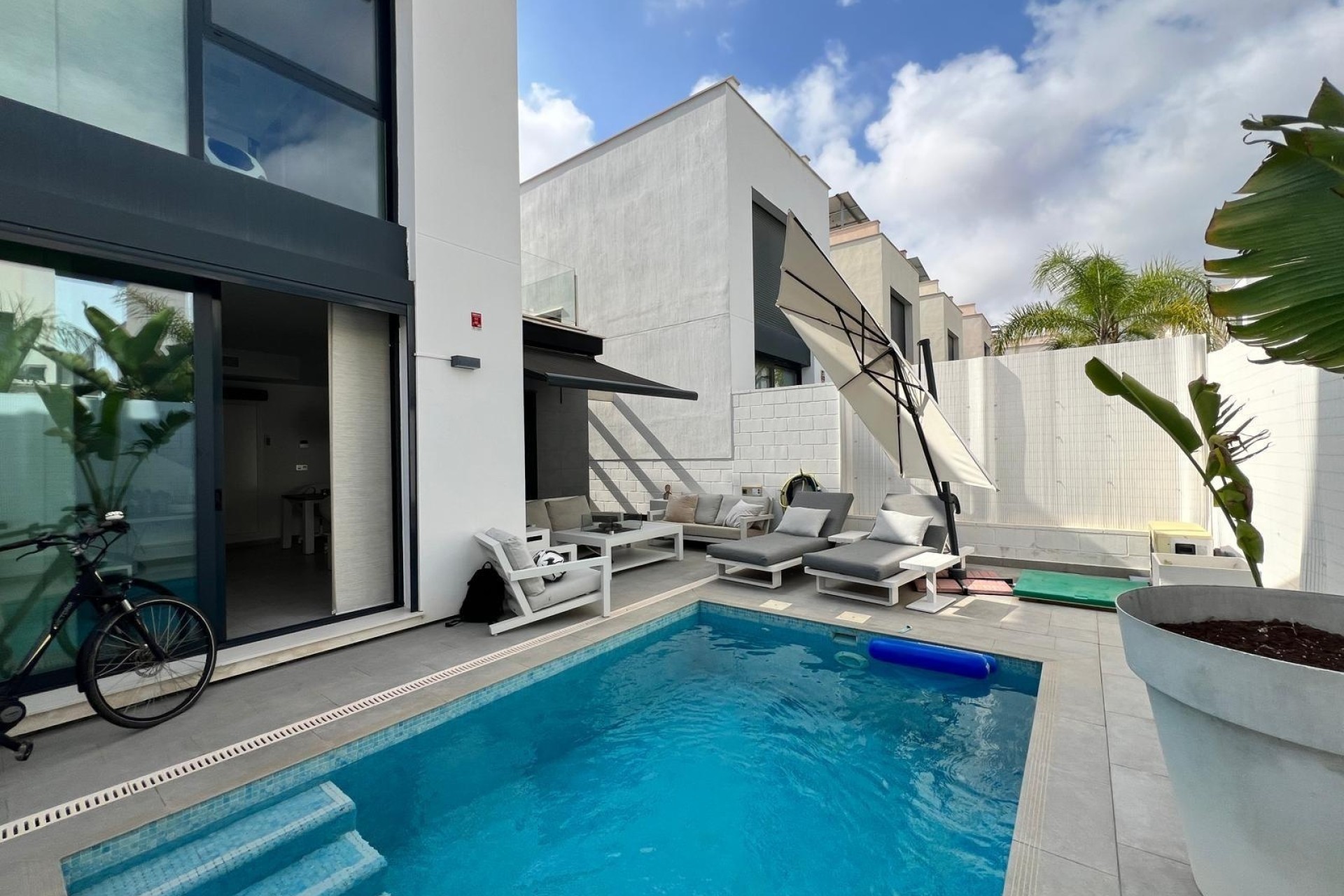 Venta - Chalet Independiente -
Orihuela Costa - Villamartín-Las Filipinas
