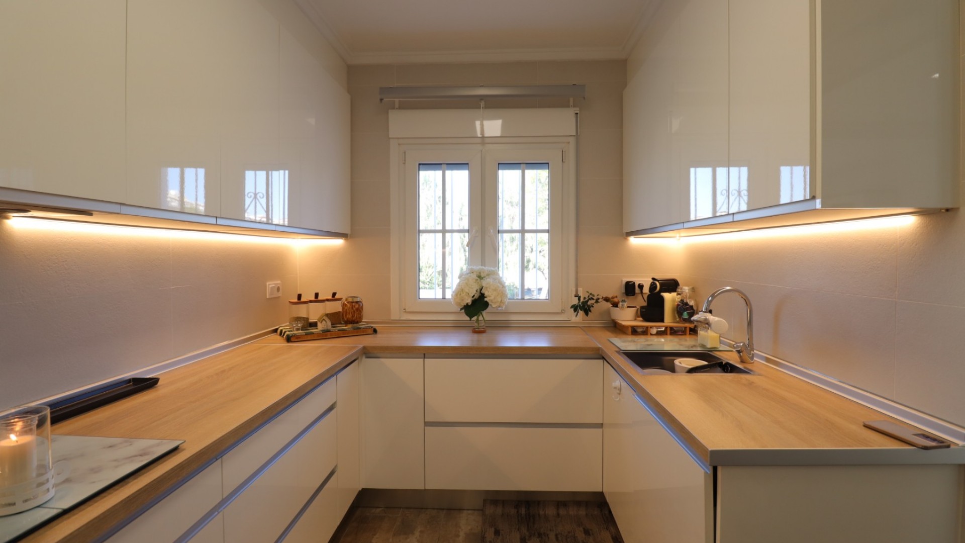 Venta - Chalet Independiente -
Orihuela Costa - Villamartin