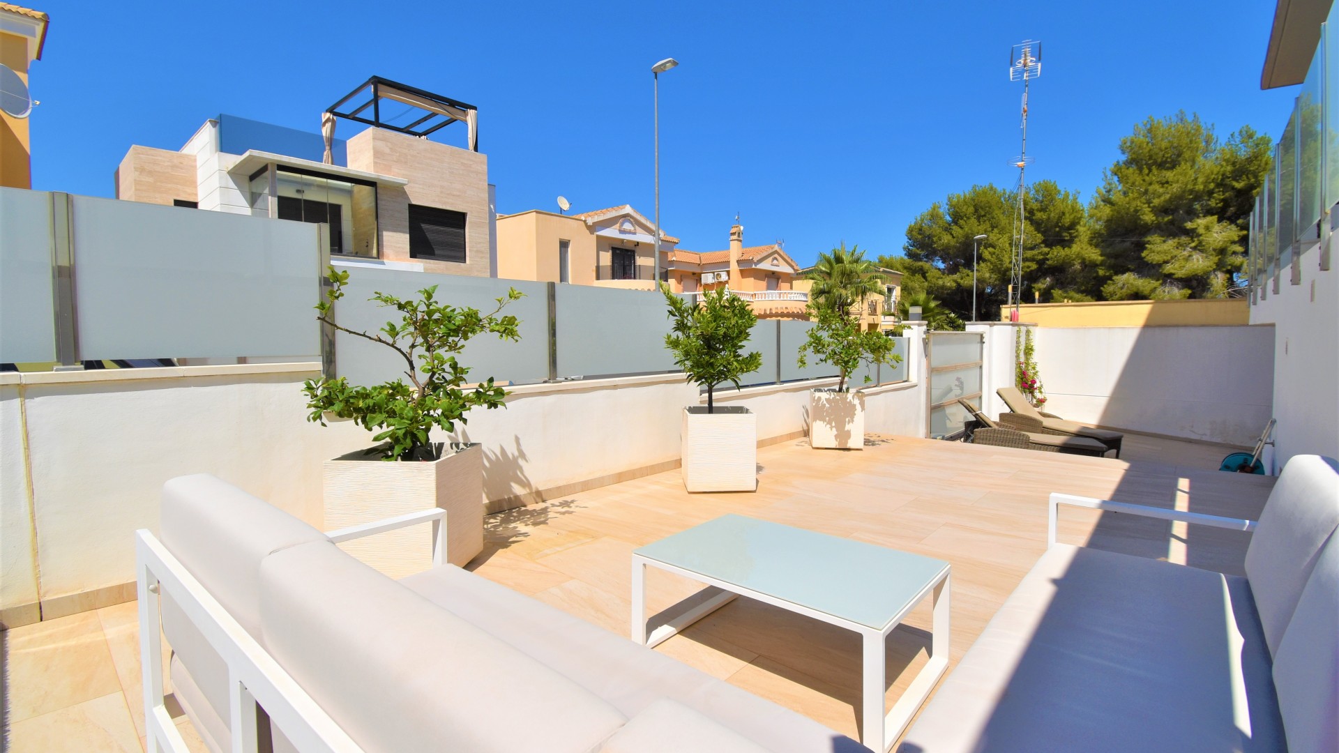 Venta - Chalet Independiente -
Orihuela Costa - Villamartin