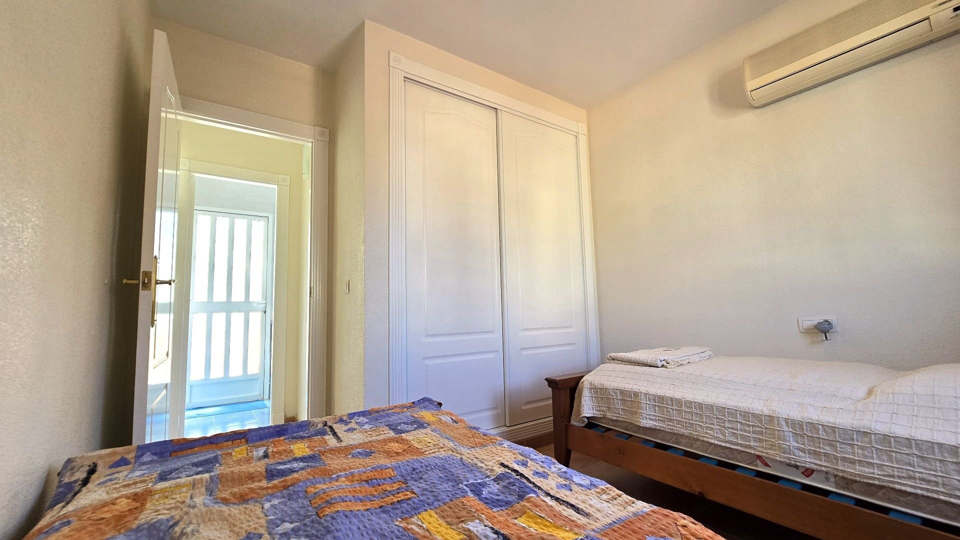 Venta - Chalet Independiente -
Orihuela Costa