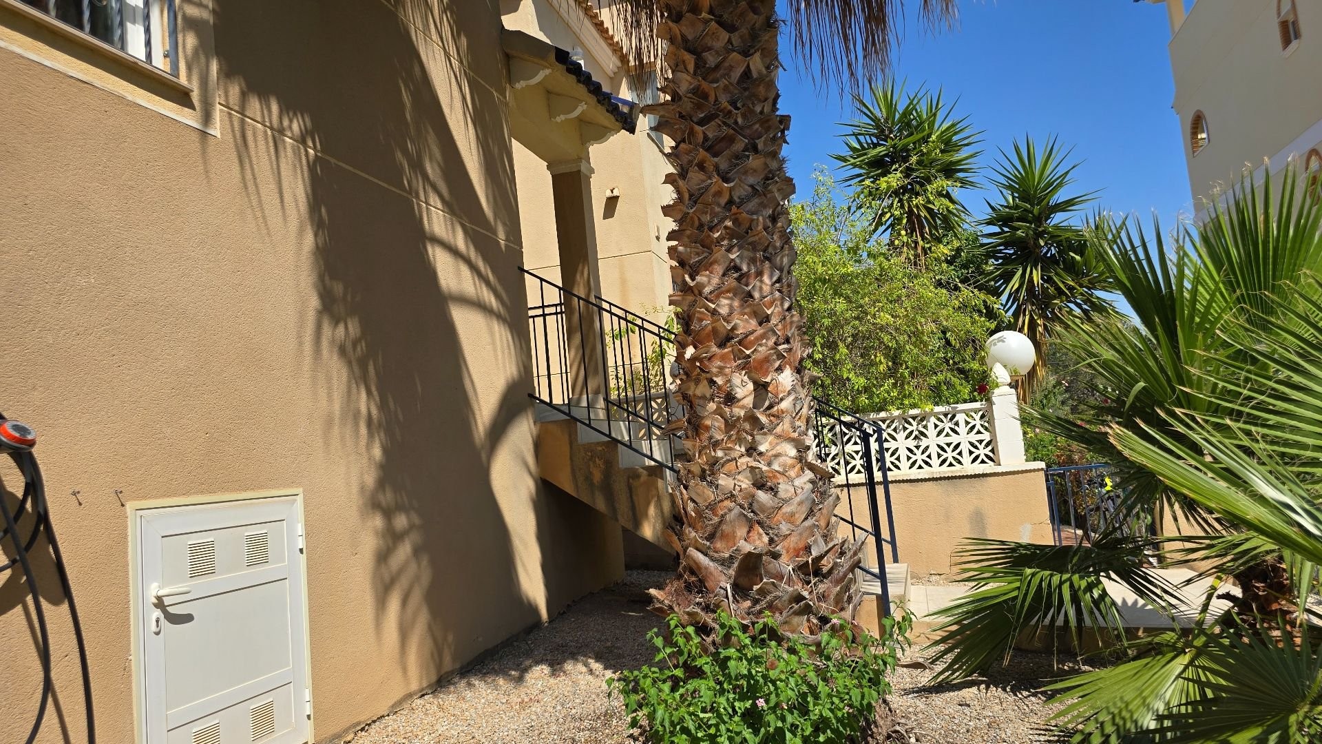 Venta - Chalet Independiente -
Orihuela Costa