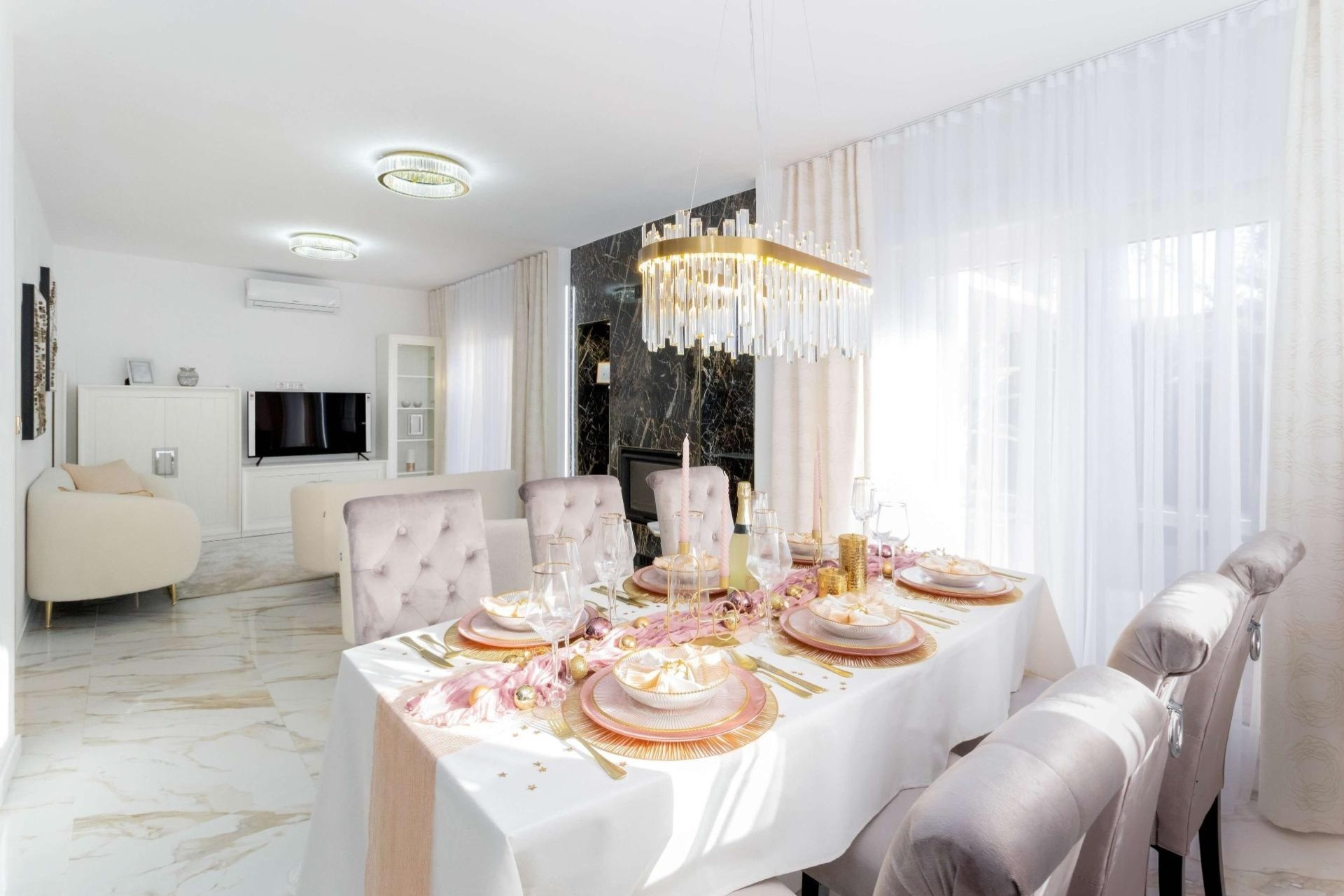 Venta - Chalet Independiente -
Orihuela Costa