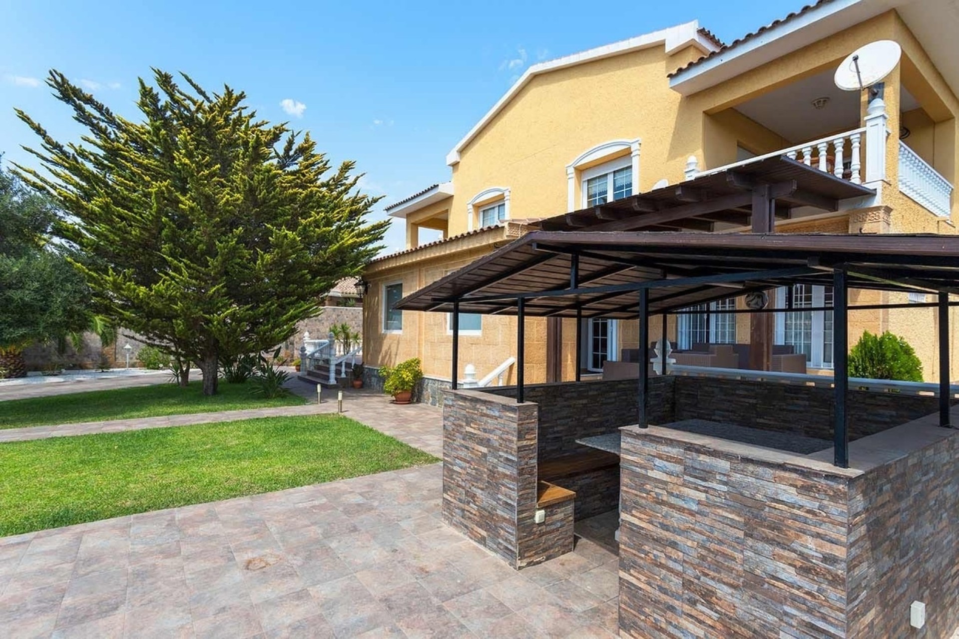 Venta - Chalet Independiente -
Orihuela Costa