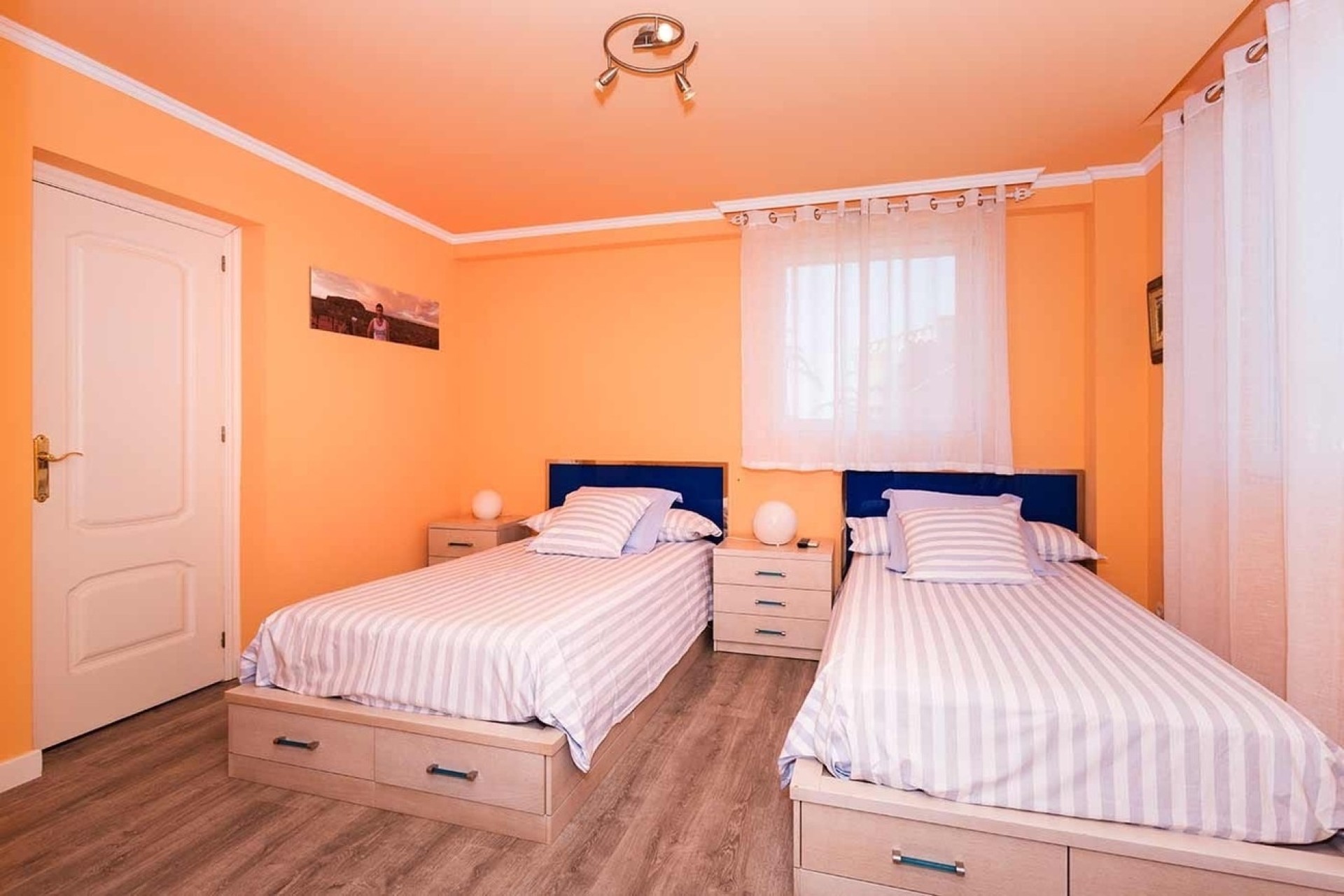 Venta - Chalet Independiente -
Orihuela Costa