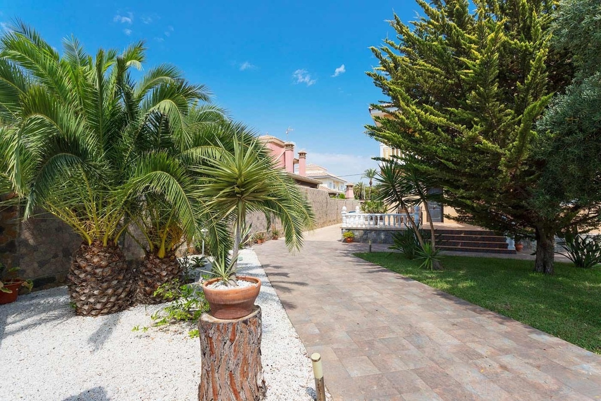 Venta - Chalet Independiente -
Orihuela Costa