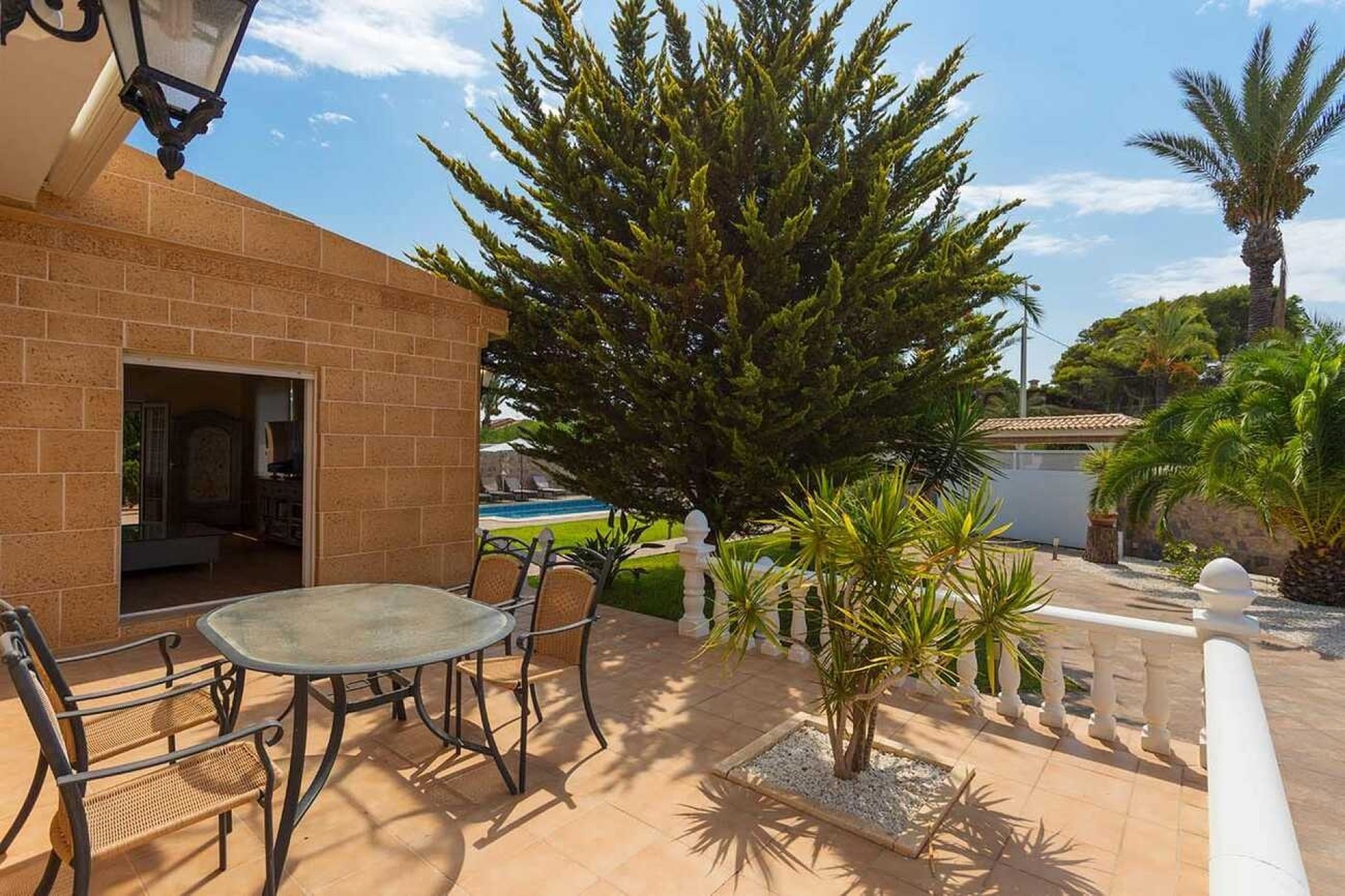 Venta - Chalet Independiente -
Orihuela Costa