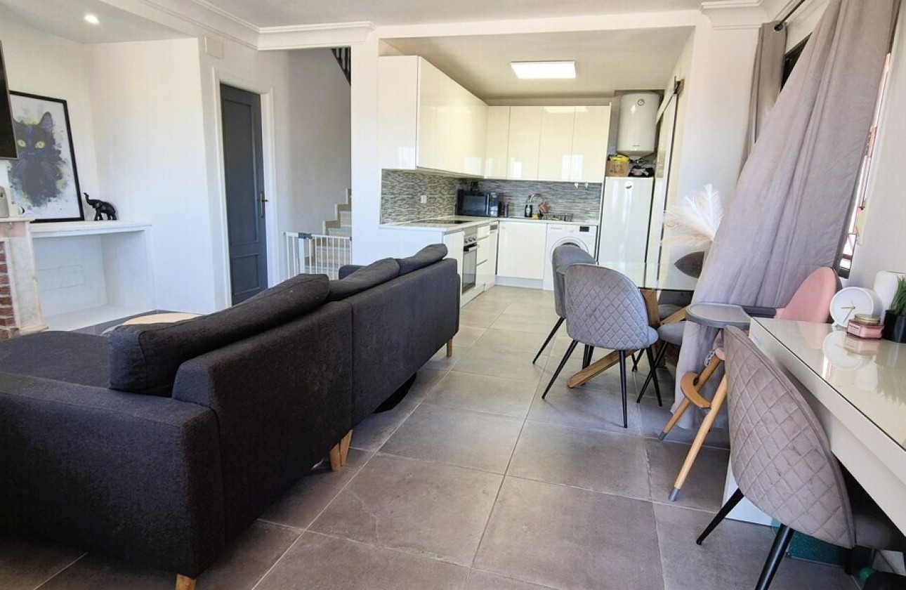 Venta - Chalet Independiente -
Orihuela Costa