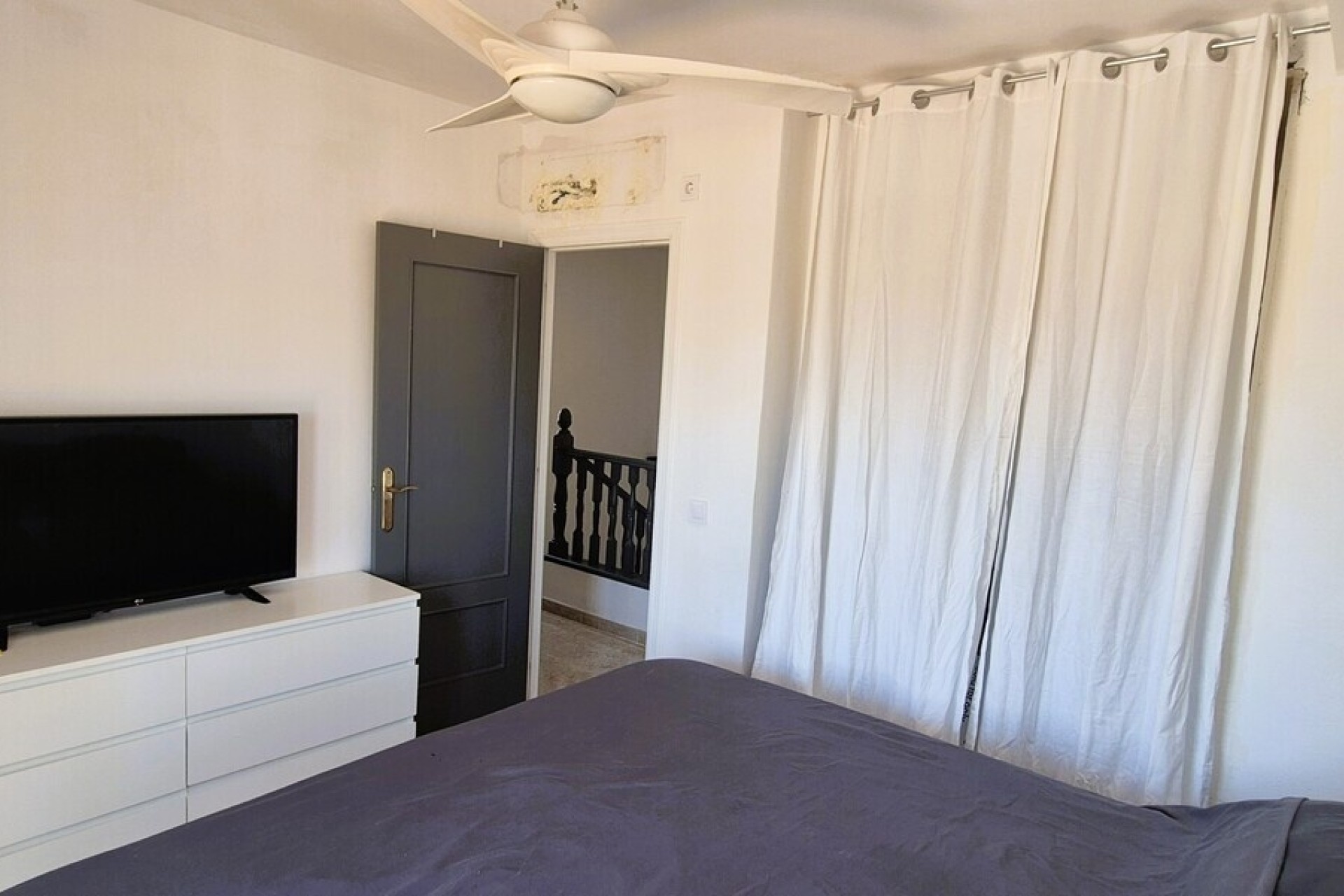 Venta - Chalet Independiente -
Orihuela Costa