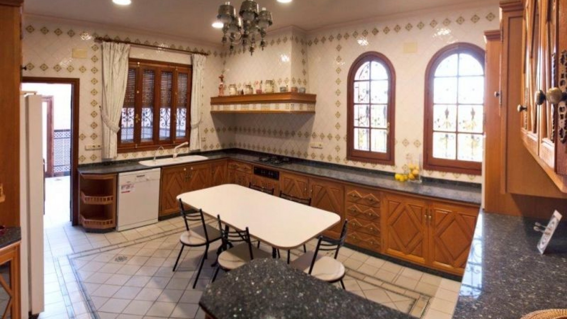 Venta - Chalet Independiente -
Orihuela Costa