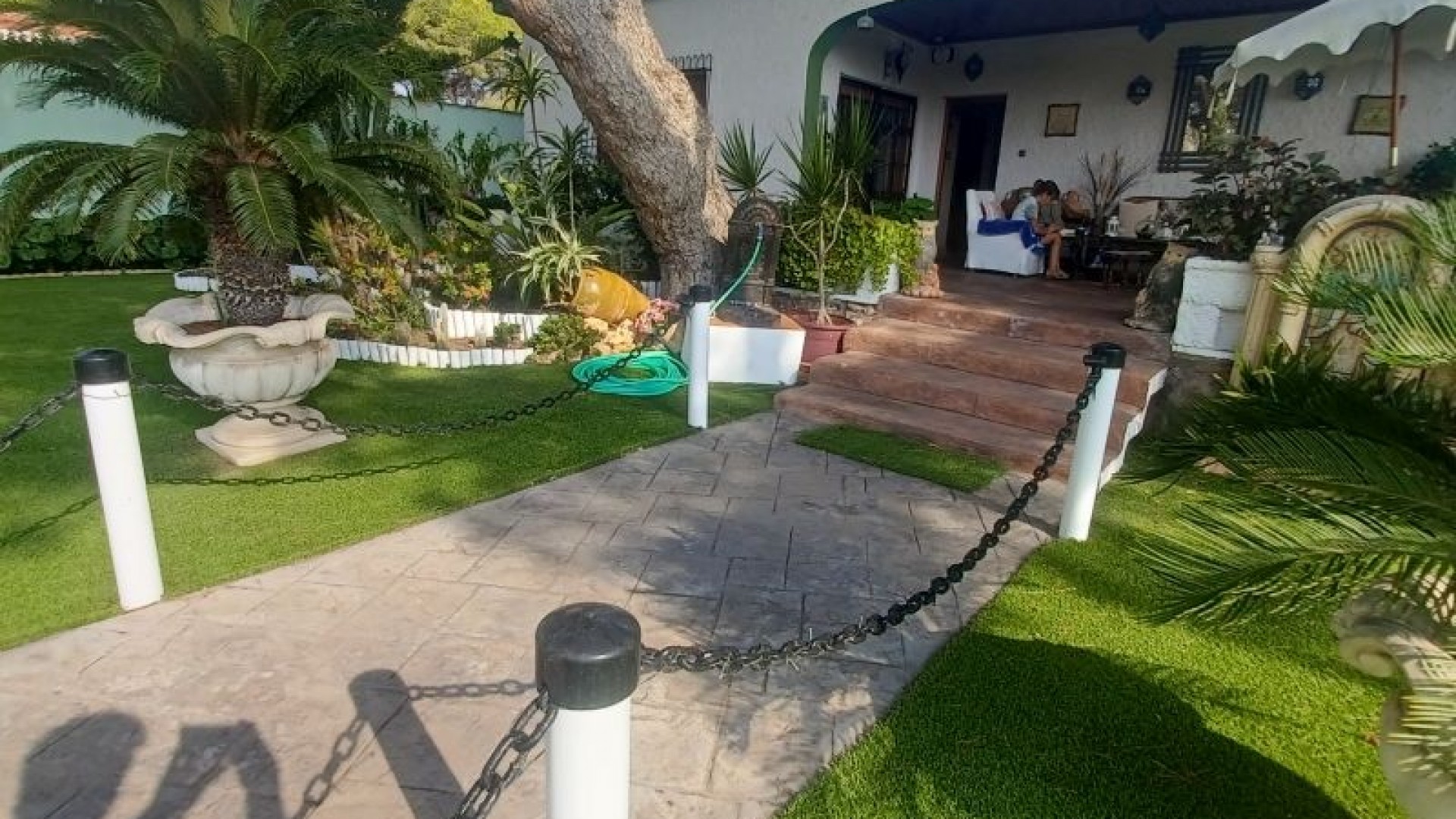 Venta - Chalet Independiente -
Orihuela Costa